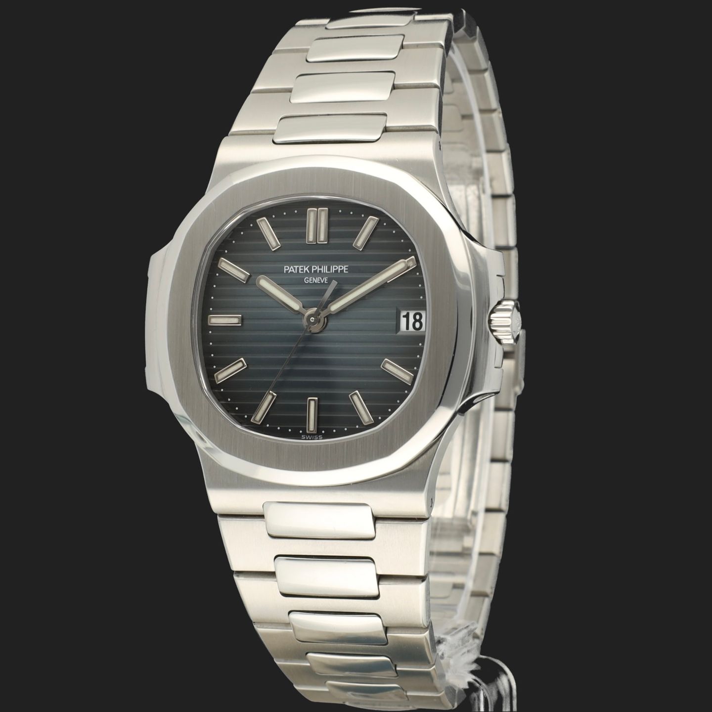 Patek Philippe Nautilus 5800 - (1/8)