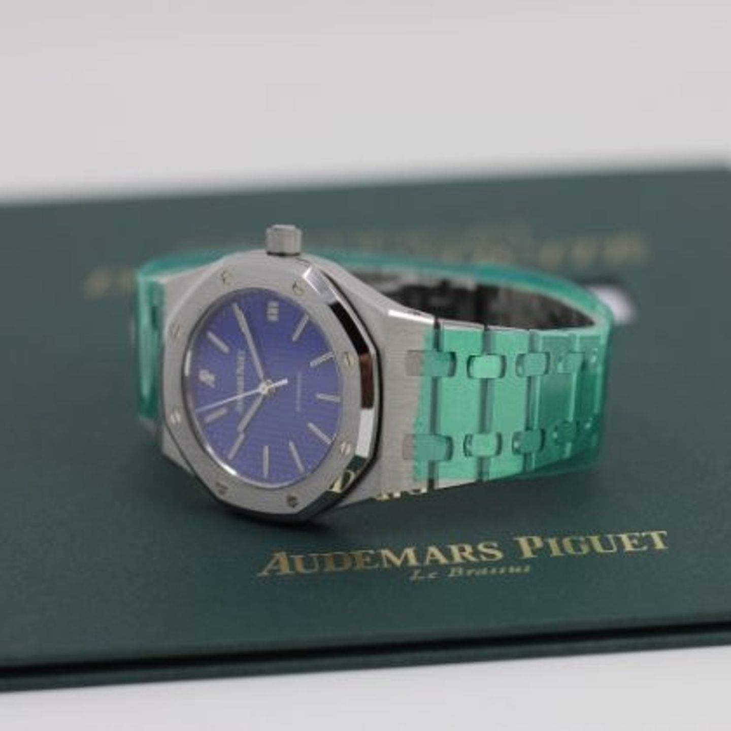 Audemars Piguet Royal Oak 14790ST (2002) - Blue dial 36 mm Steel case (3/7)