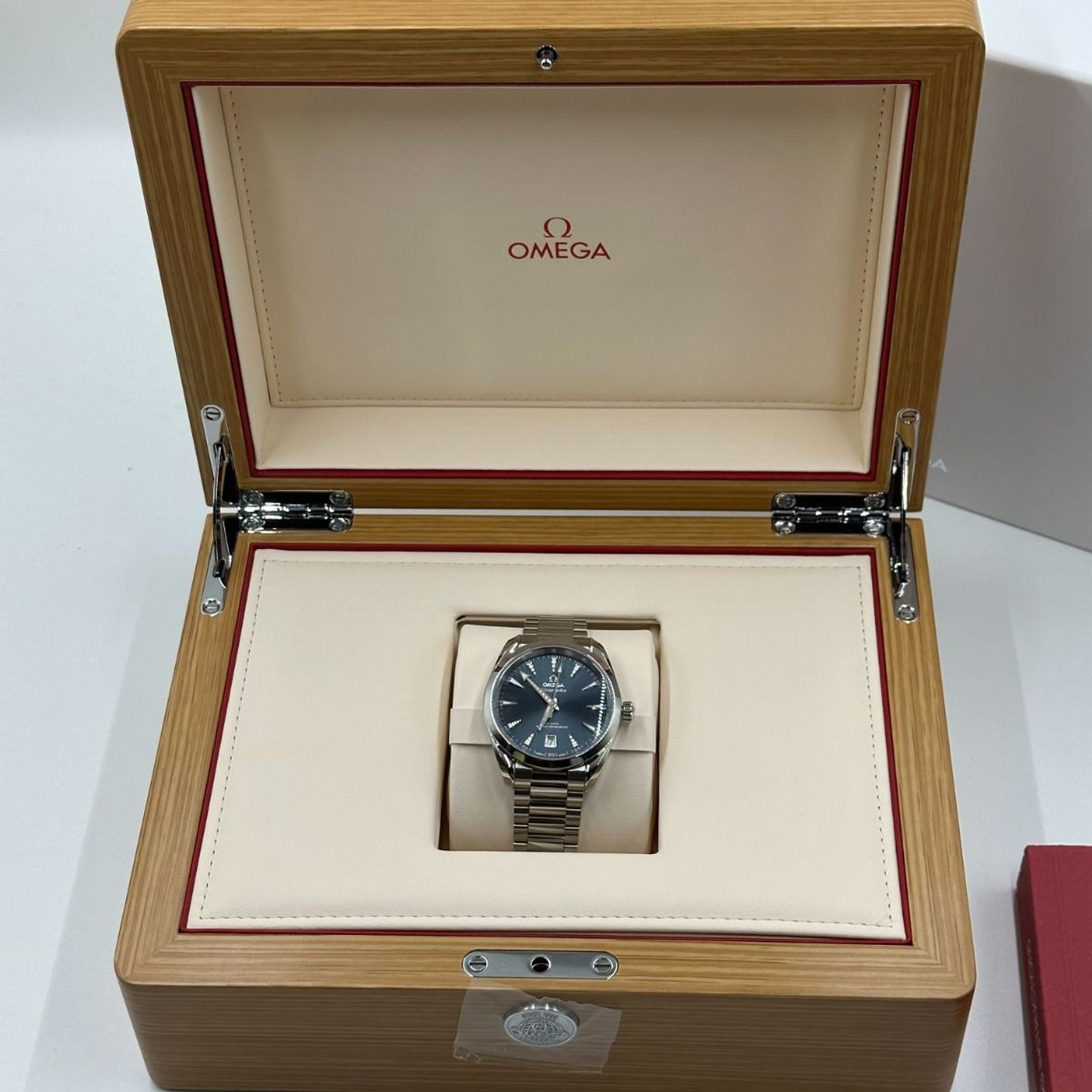 Omega Seamaster Aqua Terra 220.10.38.20.03.003 (2024) - Blue dial 38 mm Steel case (4/8)