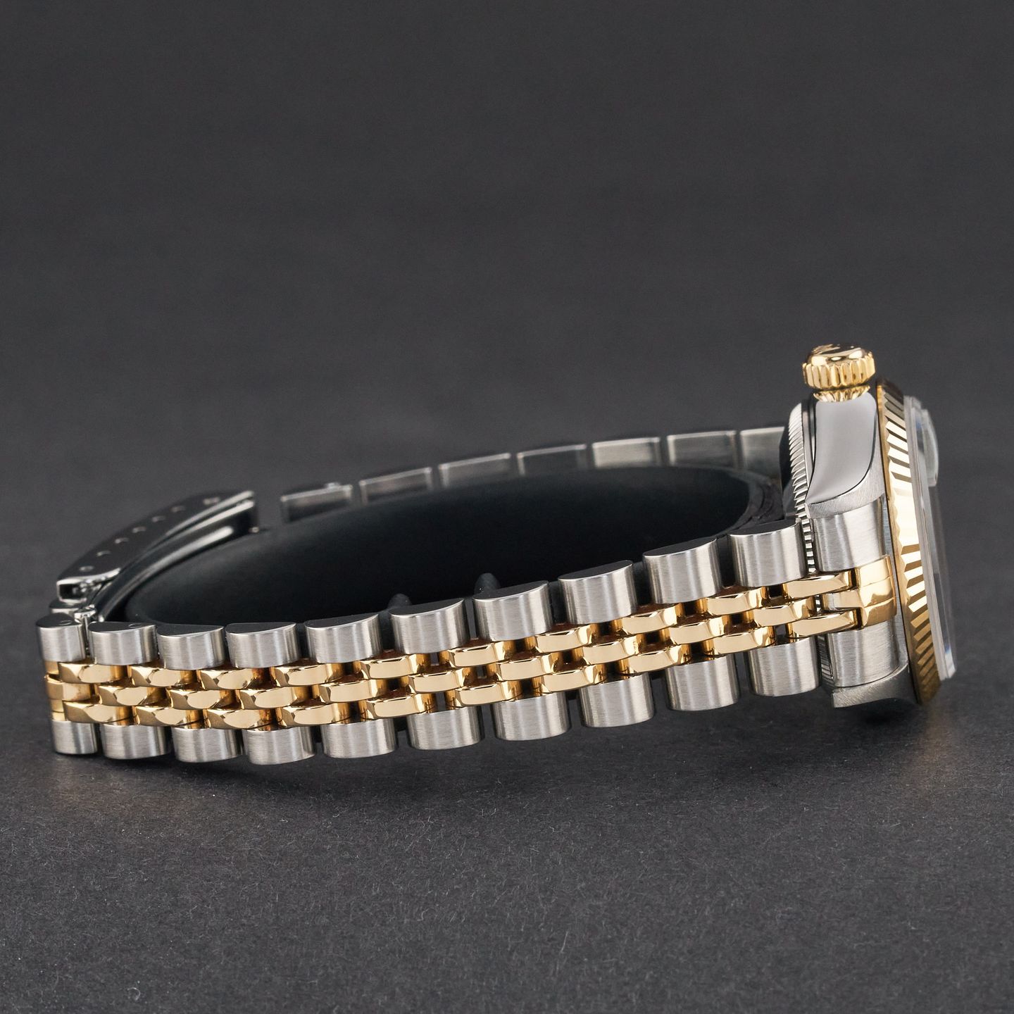 Rolex Lady-Datejust 69173 (1995) - Black dial 26 mm Gold/Steel case (6/8)