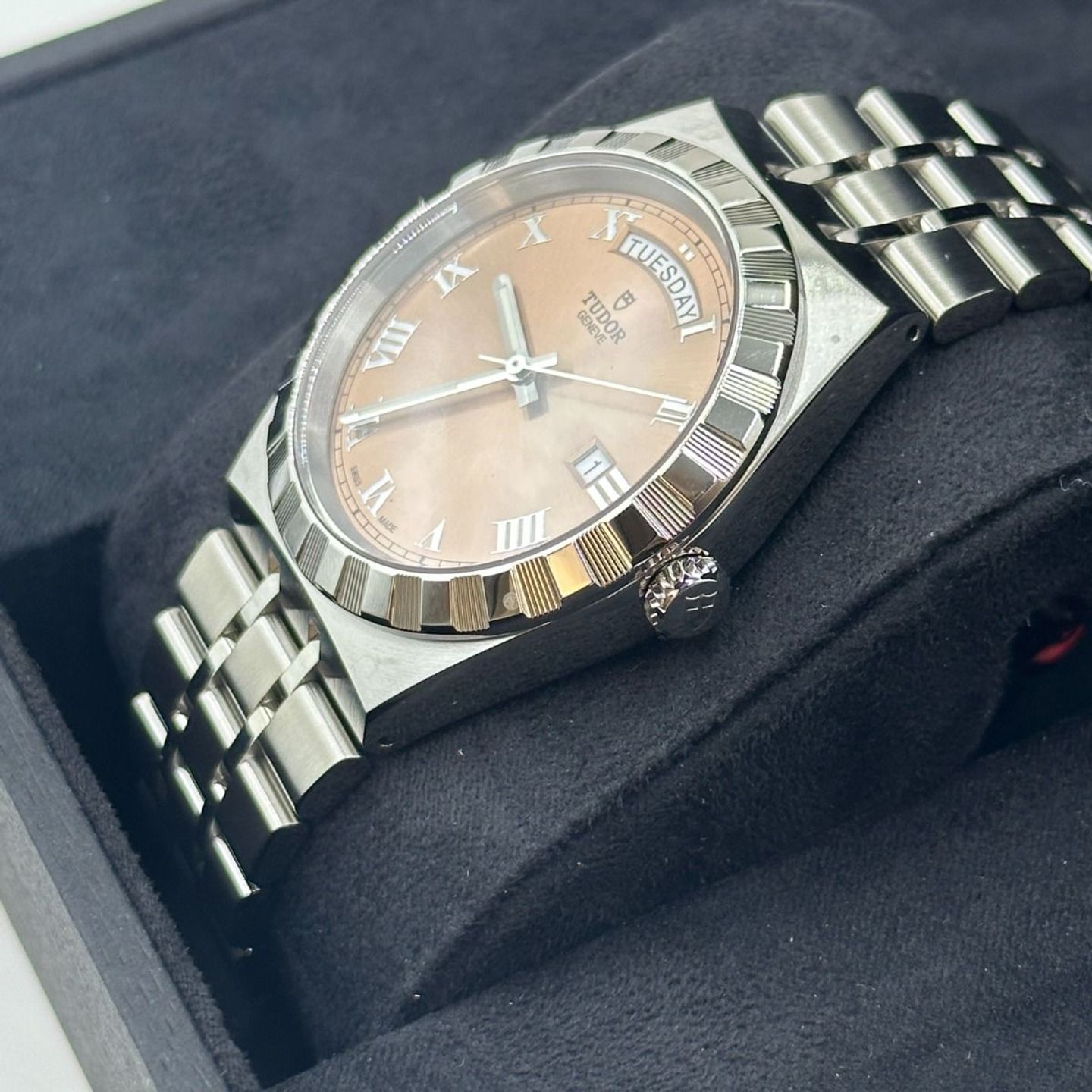 Tudor Royal 28600-0009 (2023) - Roze wijzerplaat 41mm Staal (7/8)