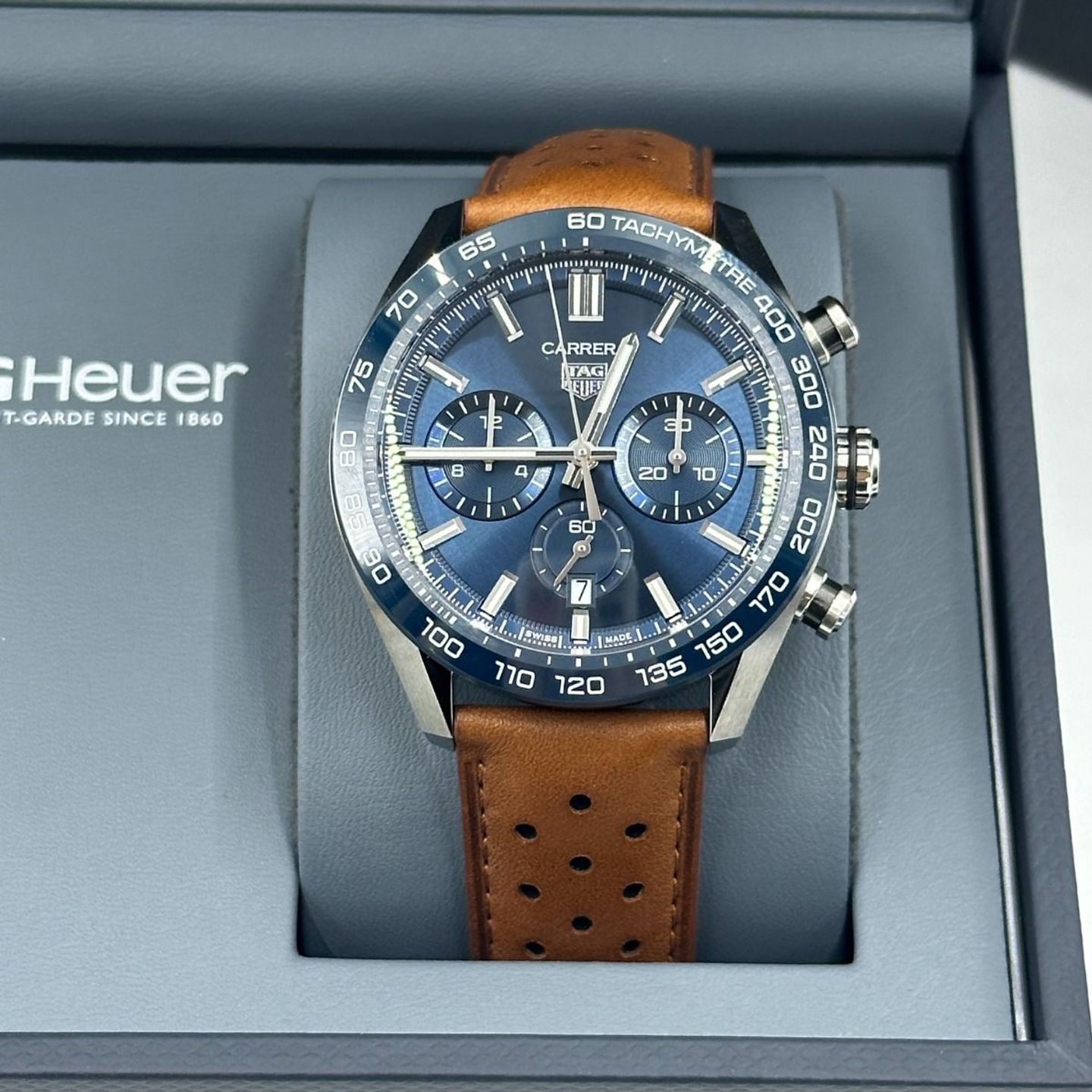 TAG Heuer Carrera CBN2A1A.FC6537 (2024) - Blue dial 44 mm Steel case (5/8)