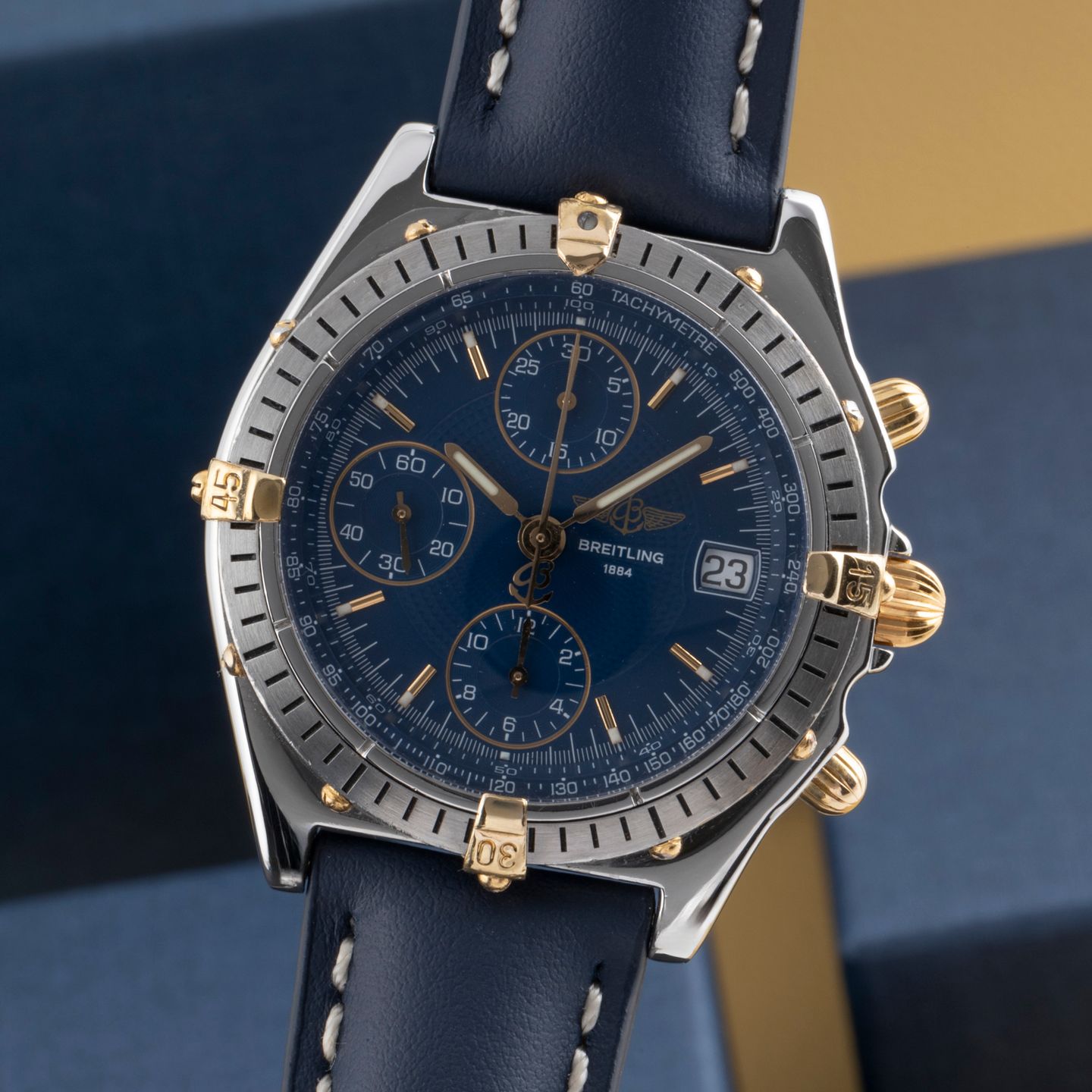 Breitling Chronomat B13047 (1995) - Blue dial 45 mm Steel case (3/8)