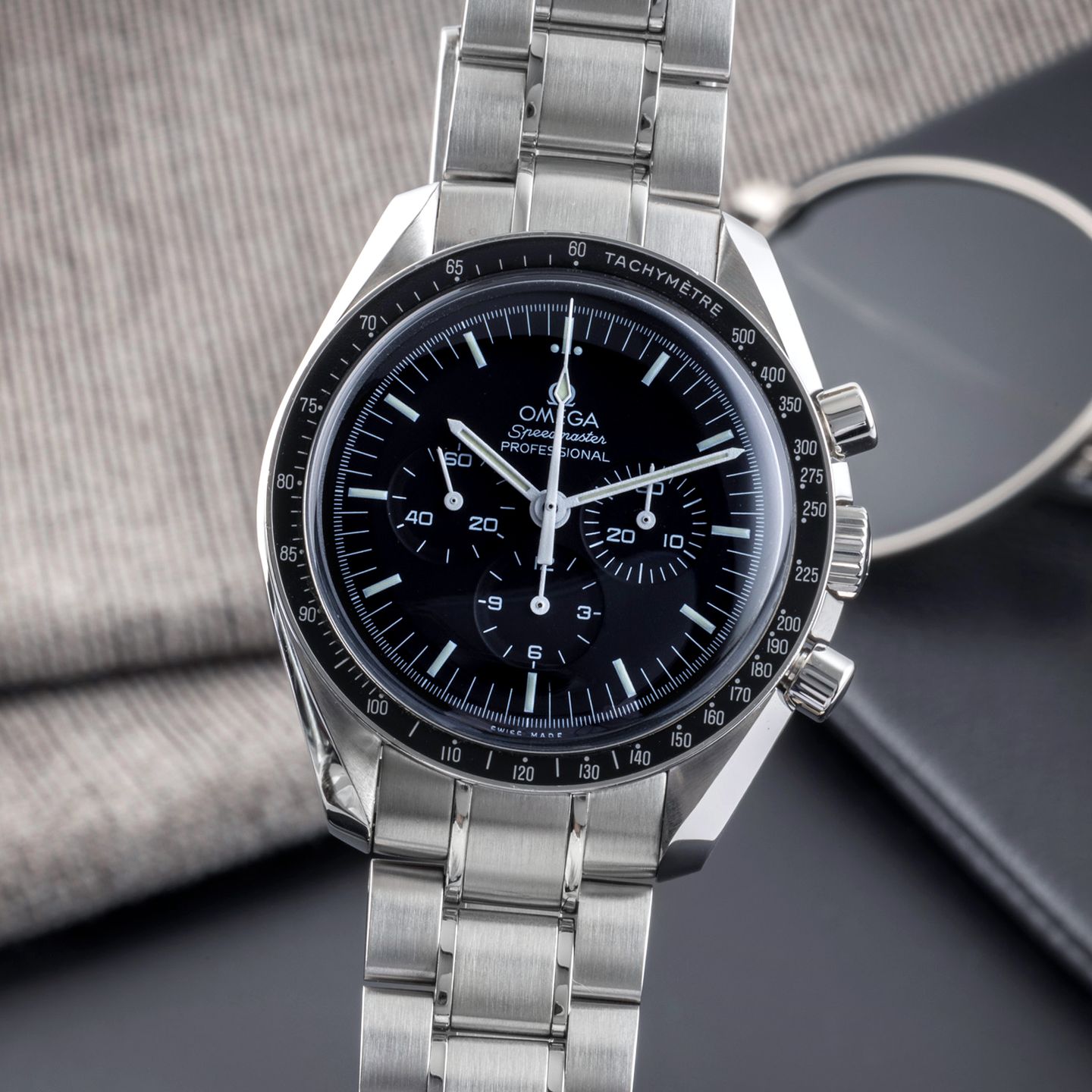 Omega Speedmaster Professional Moonwatch 311.30.42.30.01.005 (Unknown (random serial)) - Black dial 42 mm Steel case (3/8)