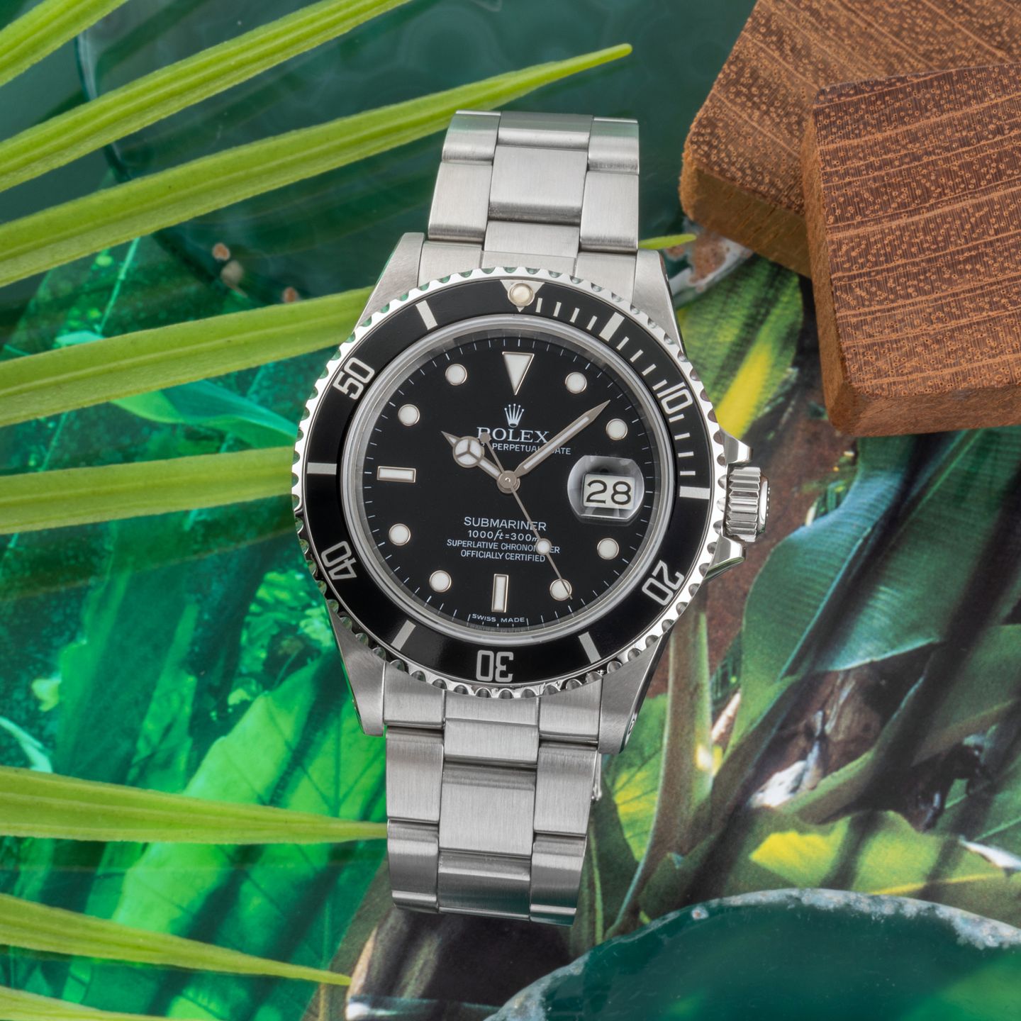 Rolex Submariner Date 168000 (Unknown (random serial)) - Black dial 40 mm Steel case (1/8)