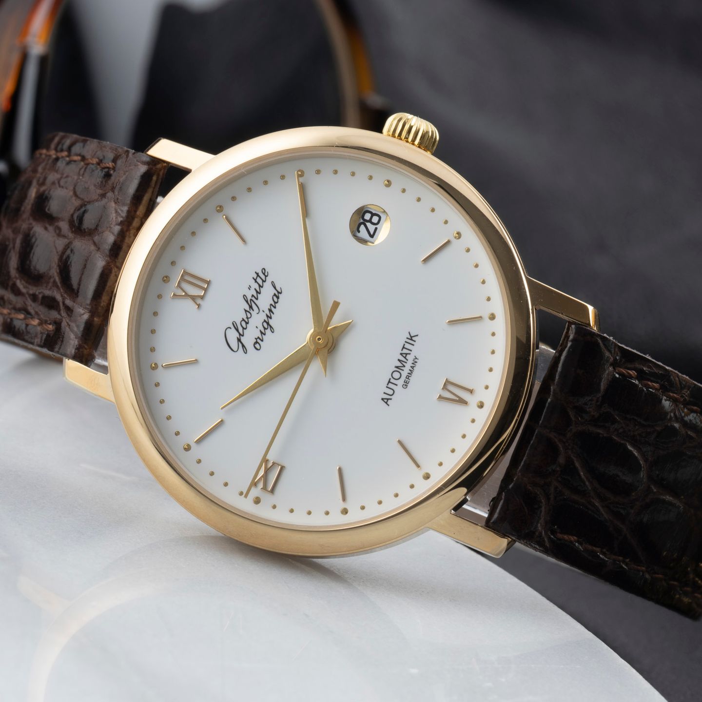 Unknown Unknown 10-31-04-02-55 - (2/8)