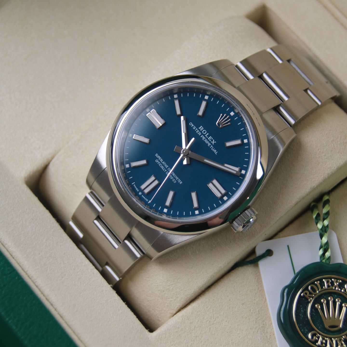 Rolex Oyster Perpetual 41 134300 - (2/6)