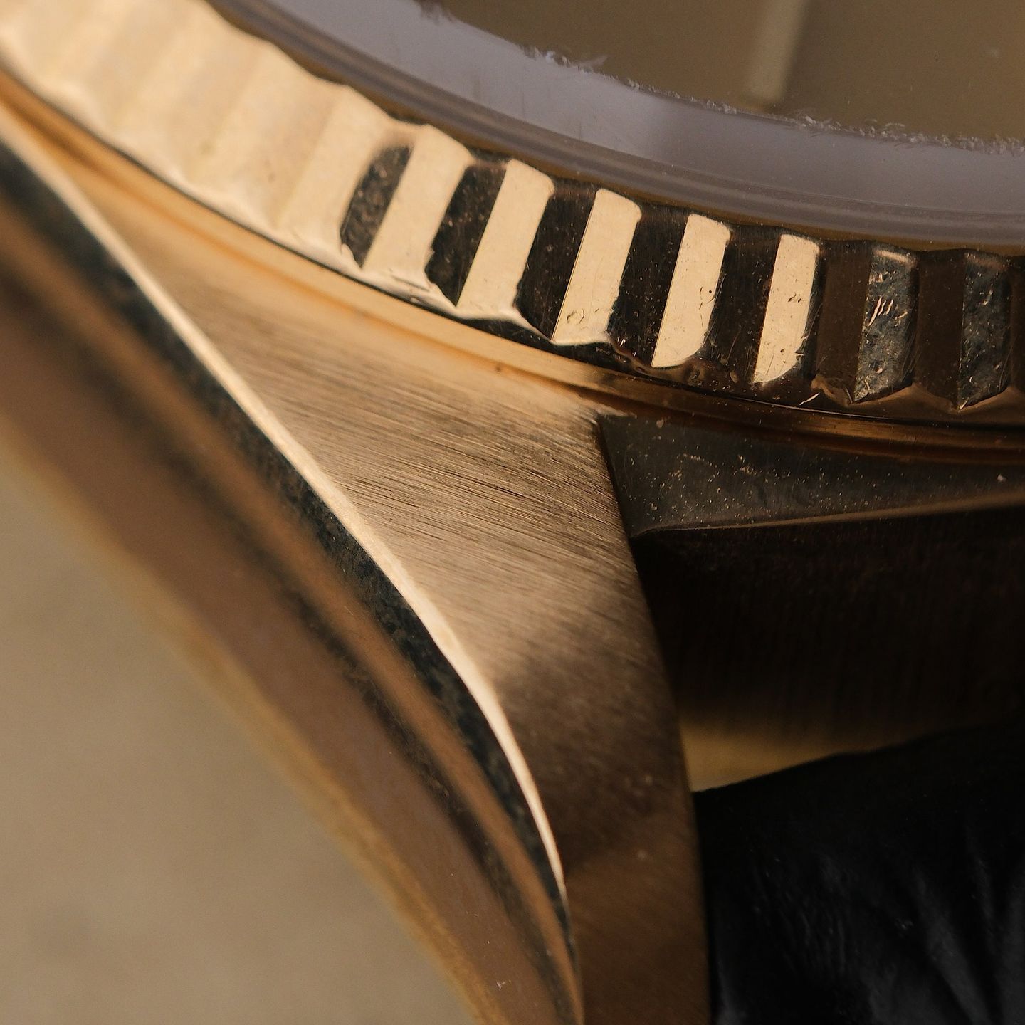 Rolex Day-Date 36 18038 (1986) - Champagne wijzerplaat 36mm Geelgoud (4/8)