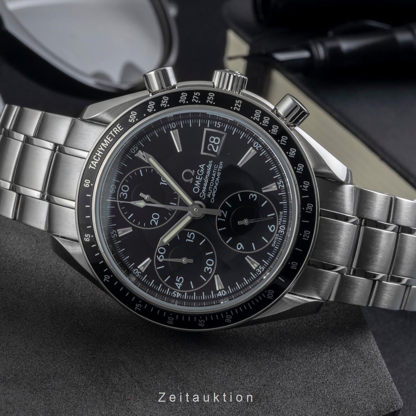 Omega Speedmaster Date 3210.50.00 - (2/8)