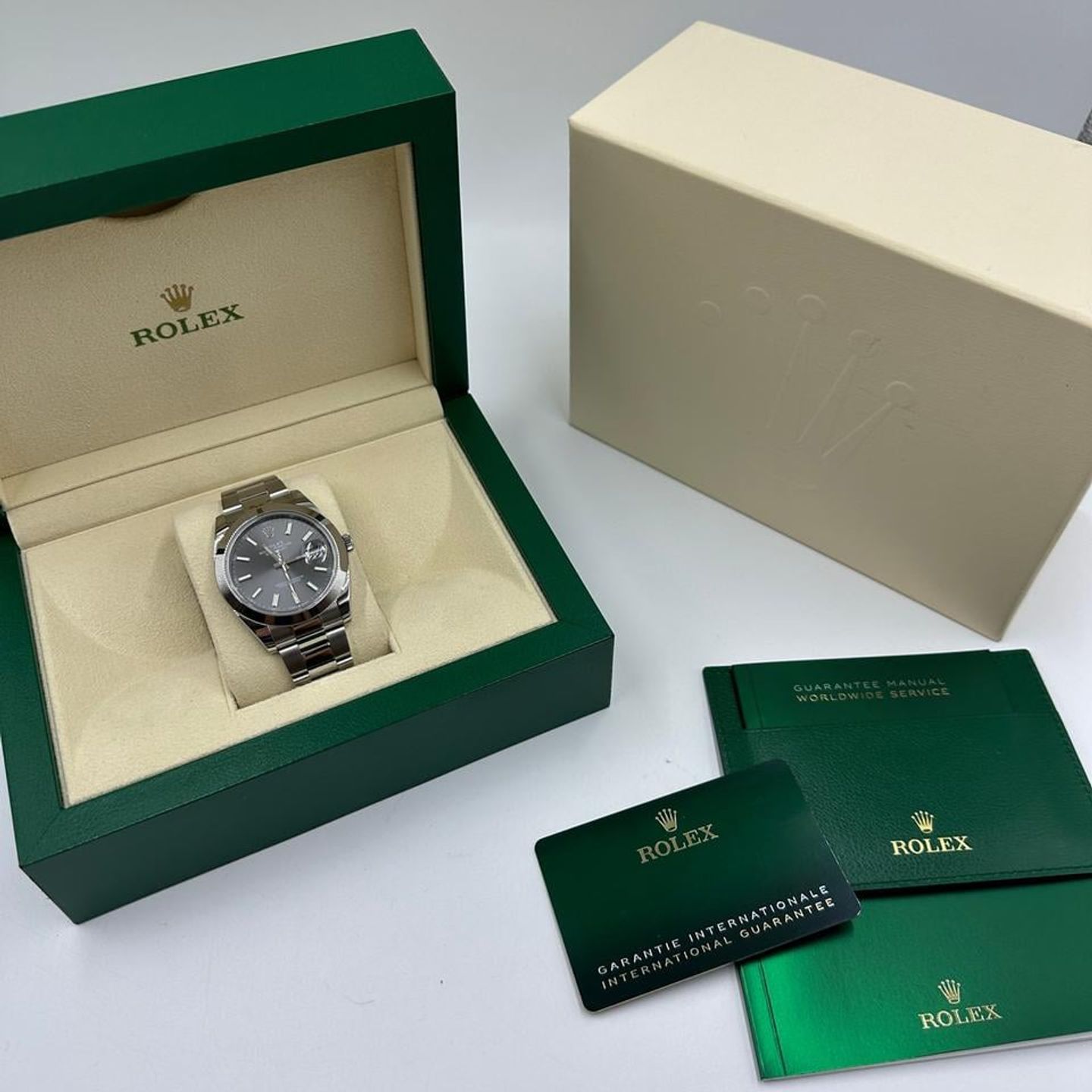 Rolex Datejust 126300 - (3/10)