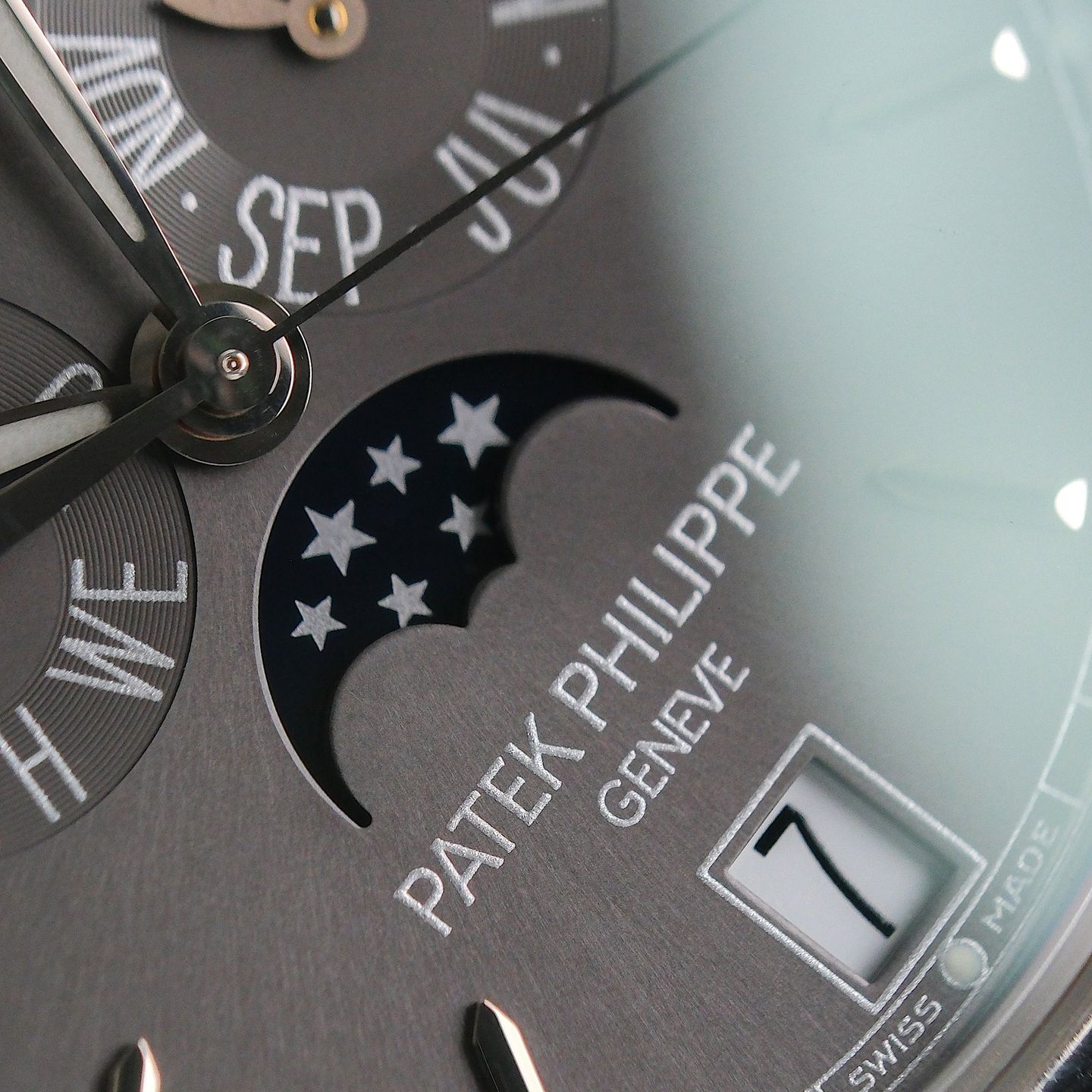 Patek Philippe Annual Calendar 5146G-010 (Onbekend (willekeurig serienummer)) - Grijs wijzerplaat 39mm Witgoud (4/8)