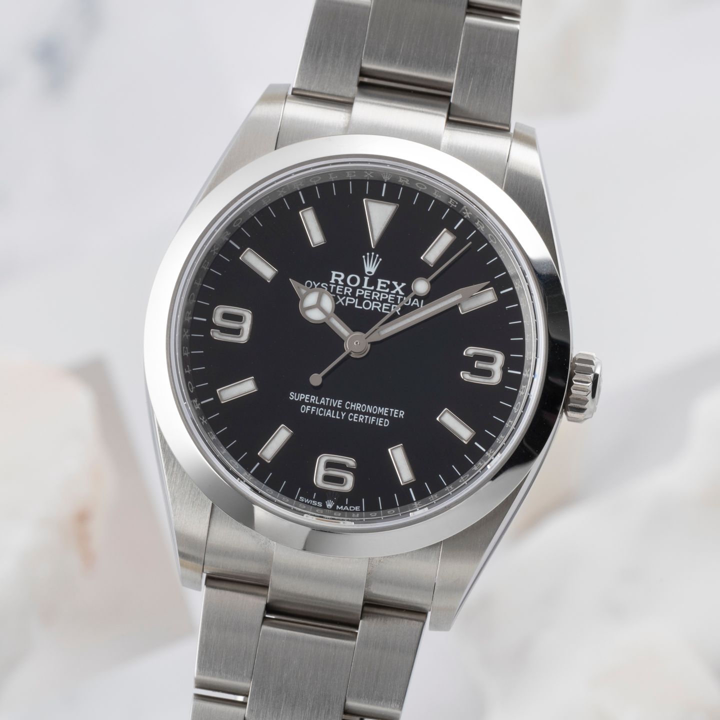 Rolex Explorer 124270 - (3/8)