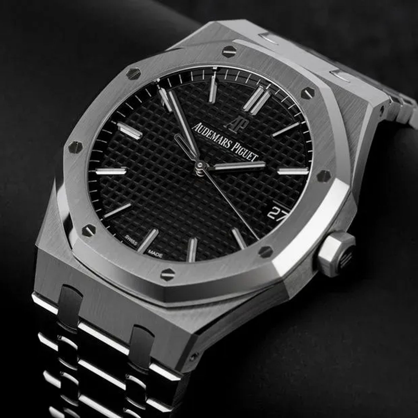Audemars Piguet Royal Oak Selfwinding 15500ST.OO.1220ST.03 (2022) - Zwart wijzerplaat 41mm Staal (2/6)