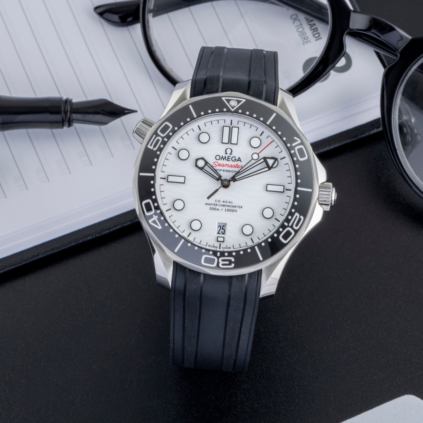 Omega Seamaster Diver 300 M 210.32.42.20.04.001 (Unknown (random serial)) - White dial 42 mm Steel case (1/8)