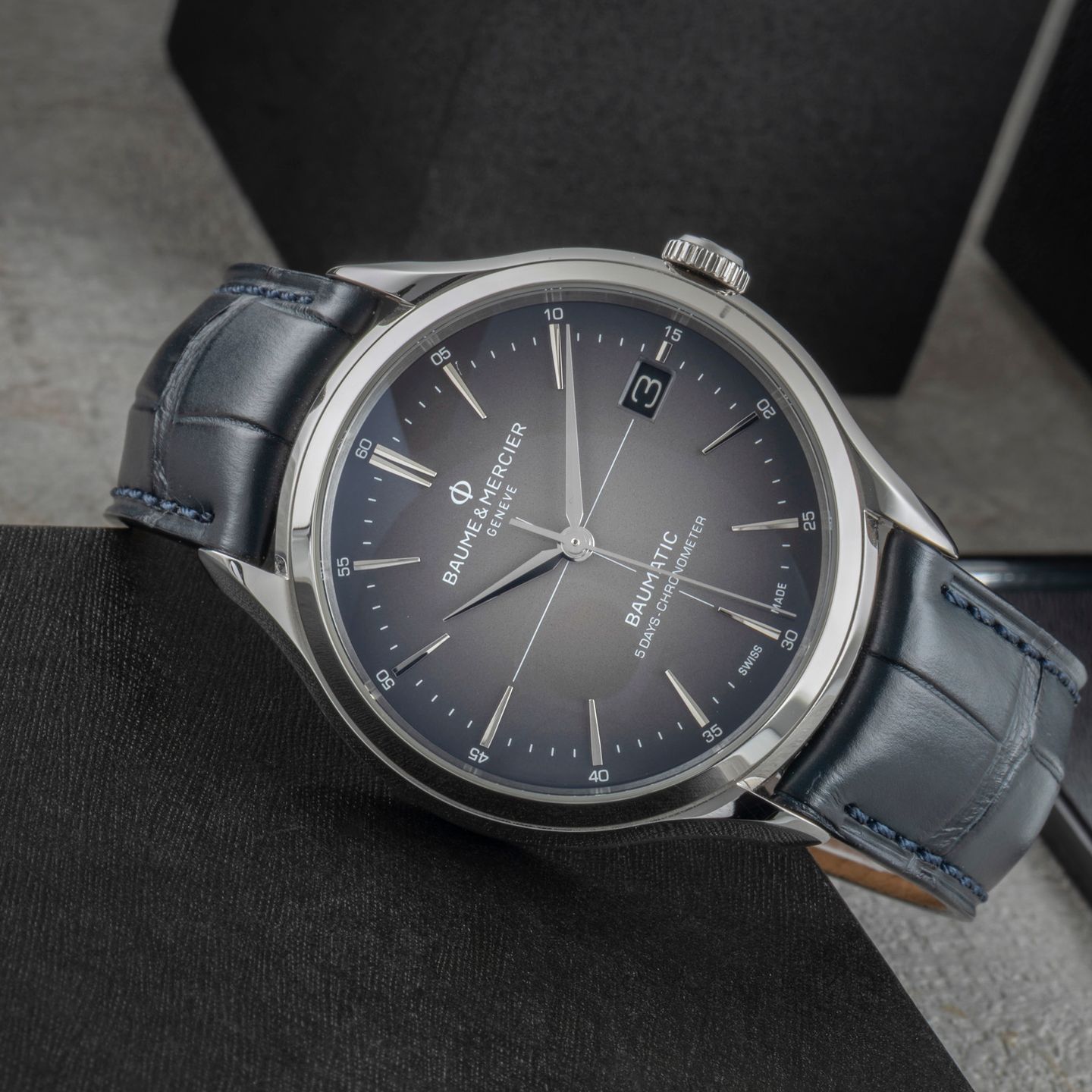 Baume & Mercier Clifton M0A10550 (Onbekend (willekeurig serienummer)) - Grijs wijzerplaat 40mm Staal (2/8)