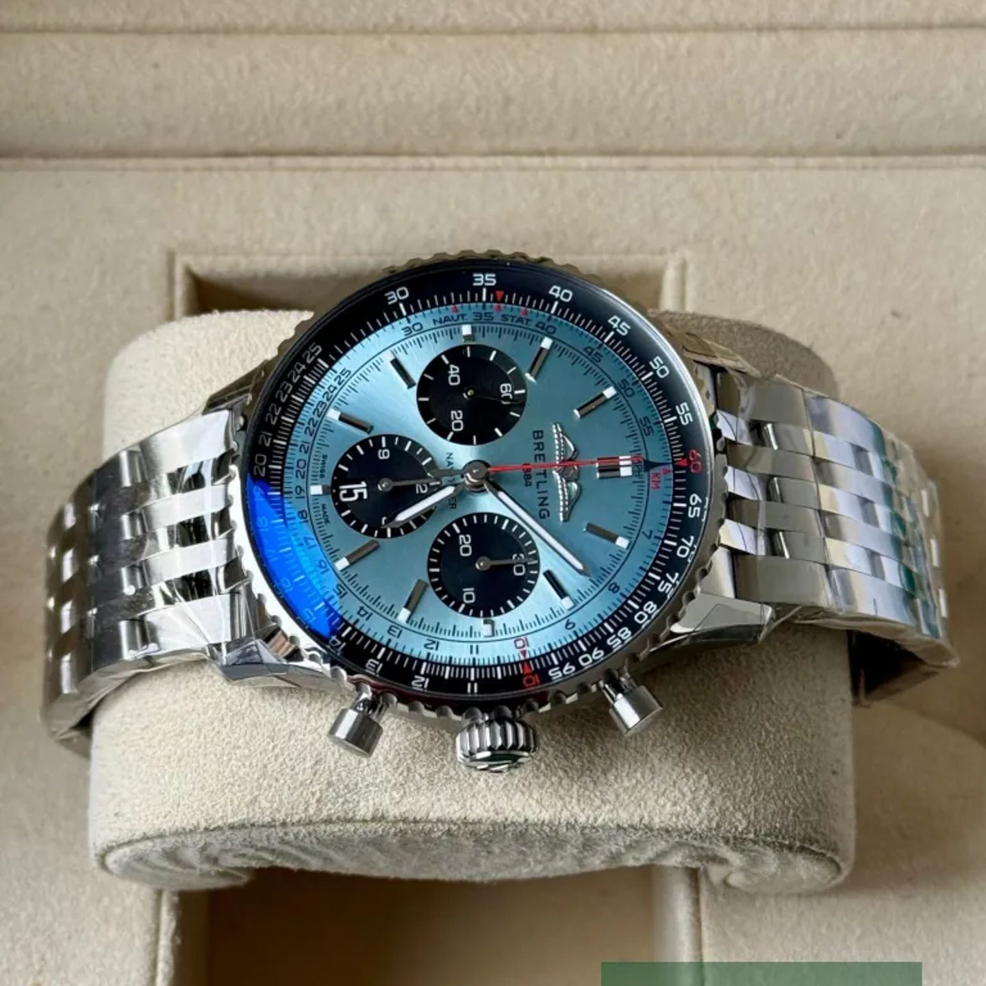 Breitling Navitimer 1 B01 Chronograph AB0138241C1A1 - (4/7)