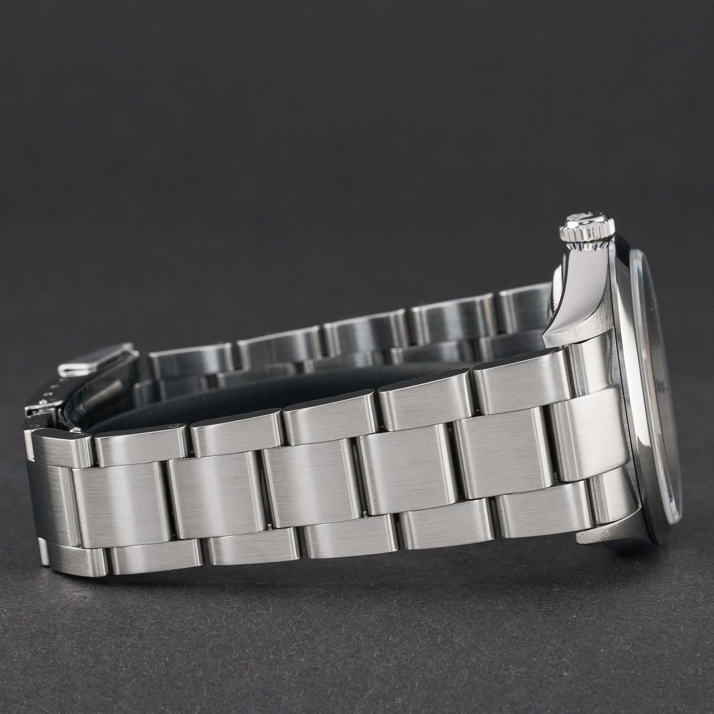 Rolex Explorer 114270 - (7/8)