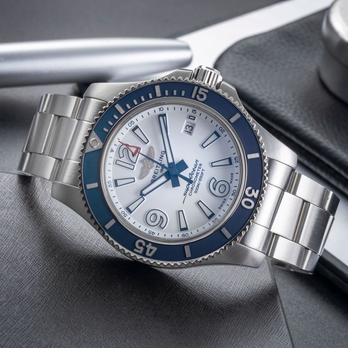 Breitling Superocean 42 A17366D81A1A1 (Unknown (random serial)) - White dial 42 mm Steel case (2/8)