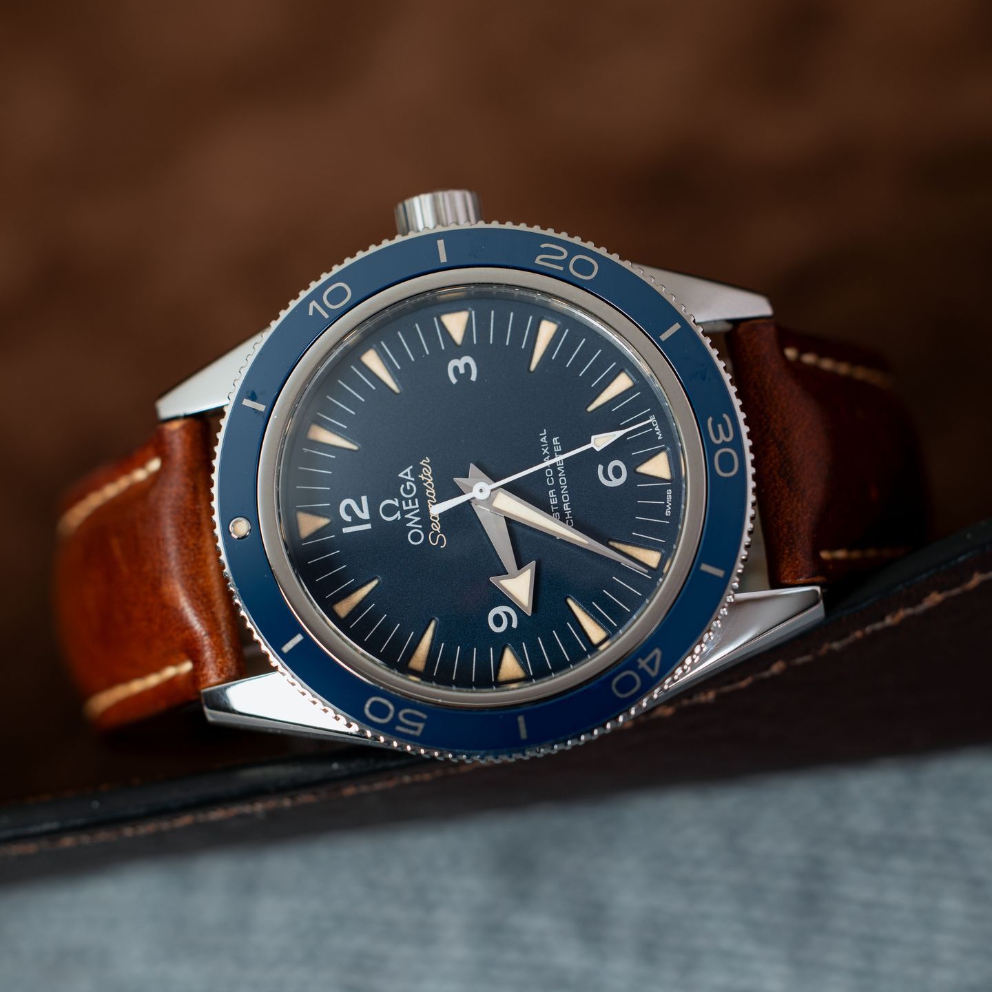 Omega Seamaster 300 233.92.41.21.03.001 - (2/4)