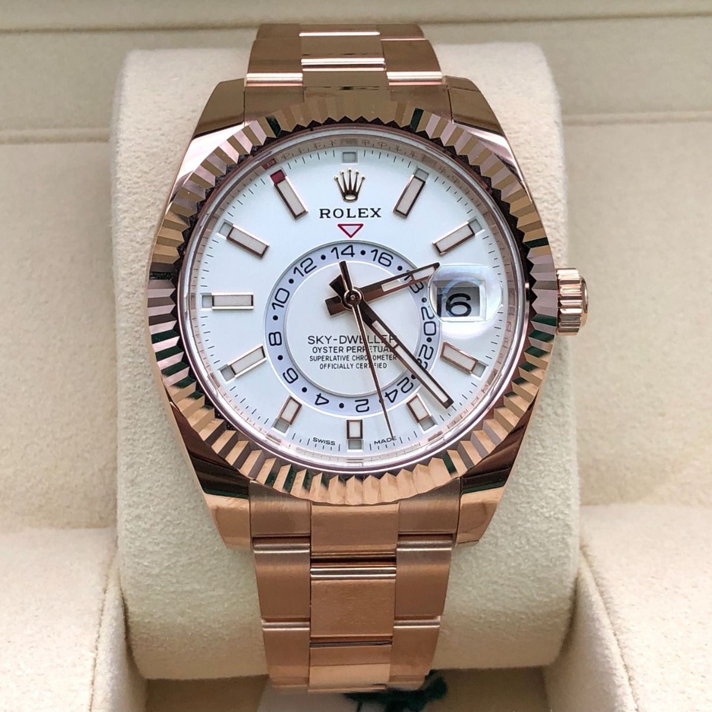 Rolex Sky-Dweller 326935 (2021) - Wit wijzerplaat 42mm Roségoud (2/8)