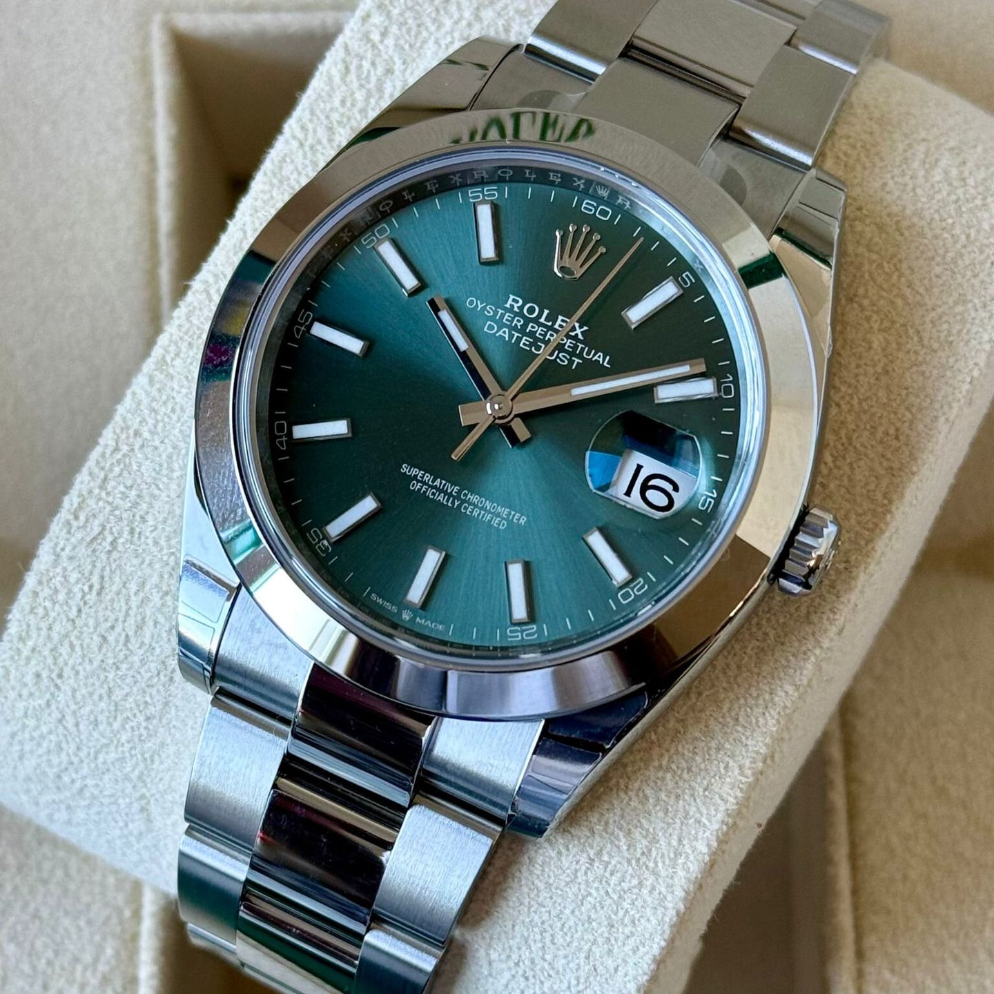 Rolex Datejust 41 126300 (2024) - Groen wijzerplaat 41mm Staal (3/7)