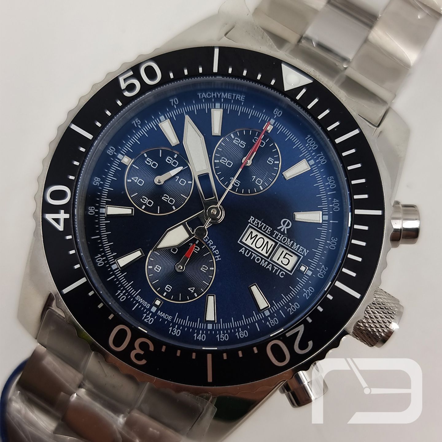 Revue Thommen Diver's Day-Date Chronograph 17030.6123 - (1/8)