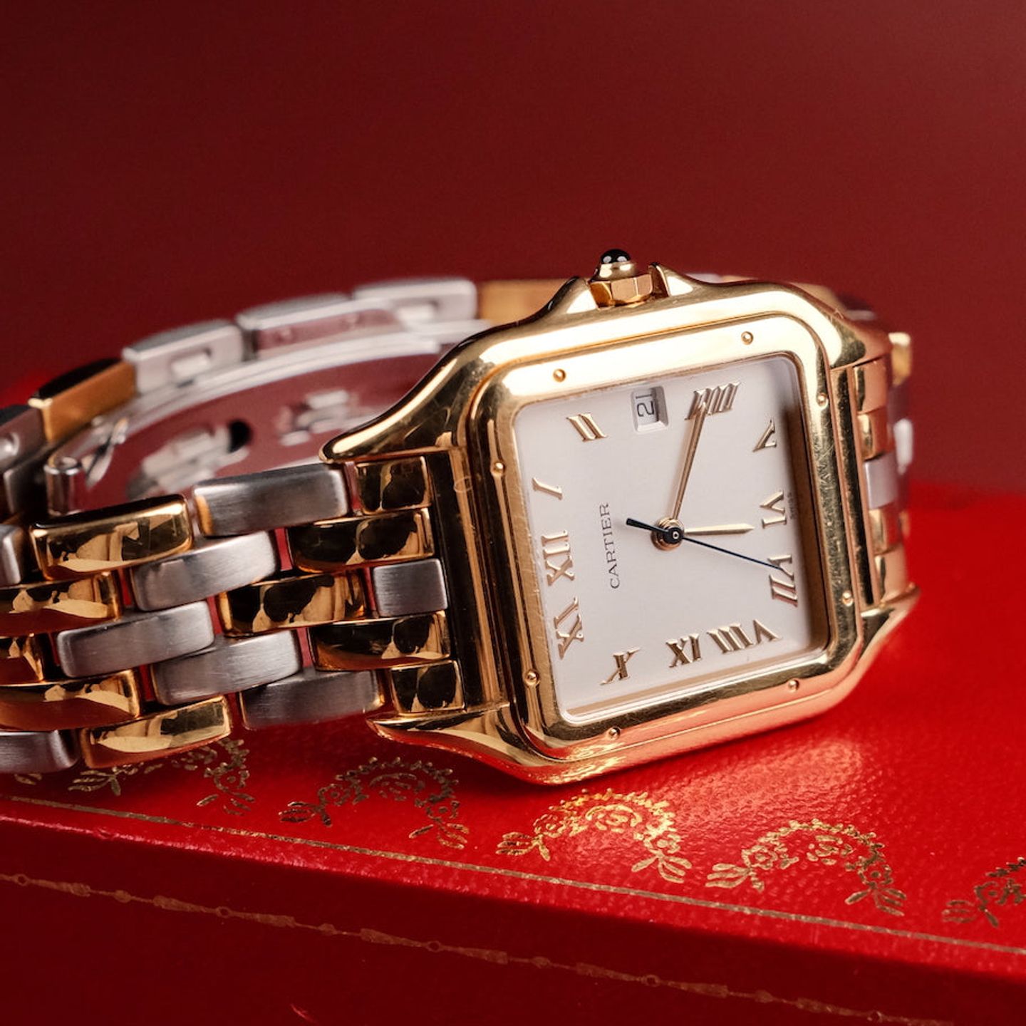Cartier Panthère 1060 (Unknown (random serial)) - Silver dial 27 mm Yellow Gold case (6/8)