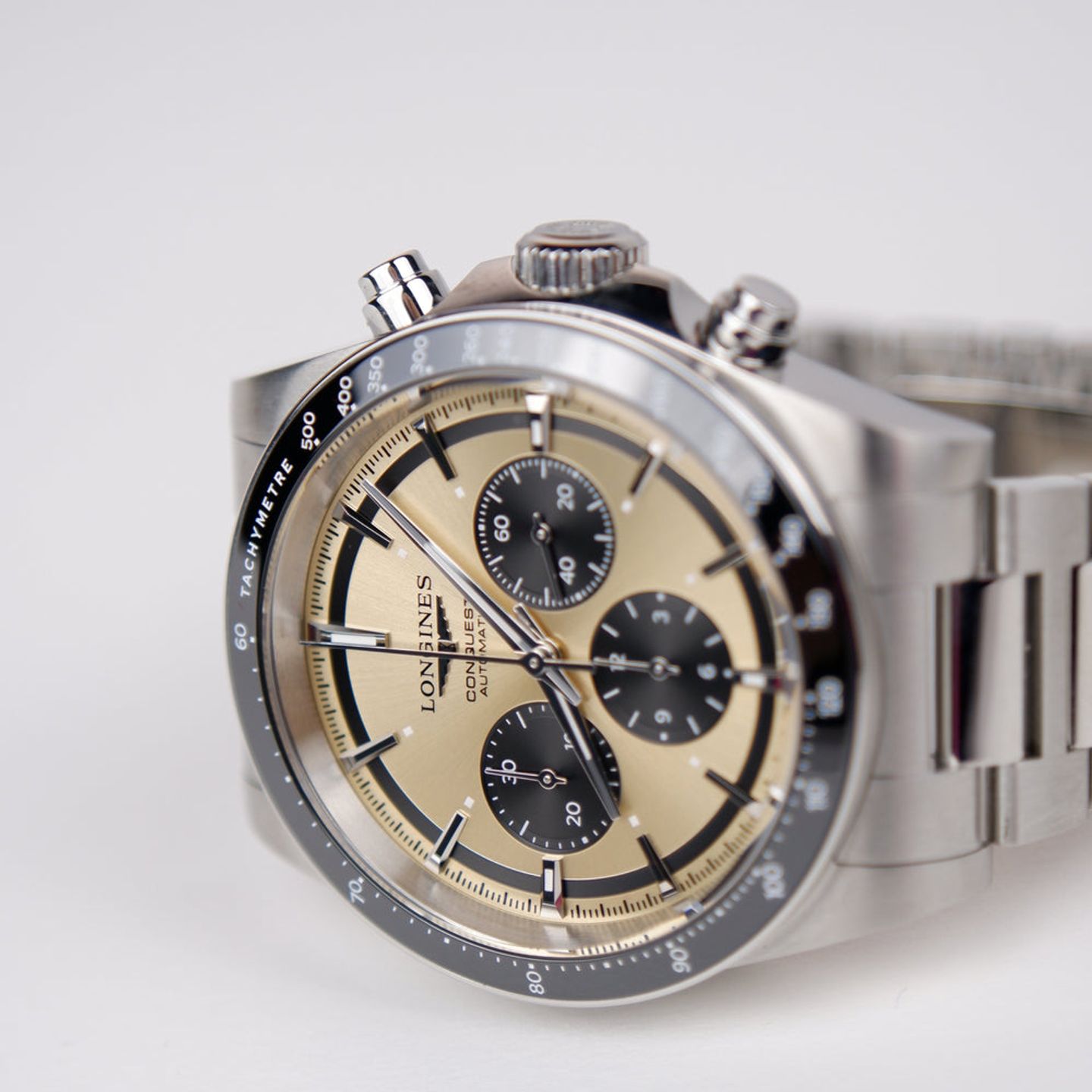 Longines Conquest L3.835.4.32.6 (2026) - Goud wijzerplaat 42mm Staal (1/1)