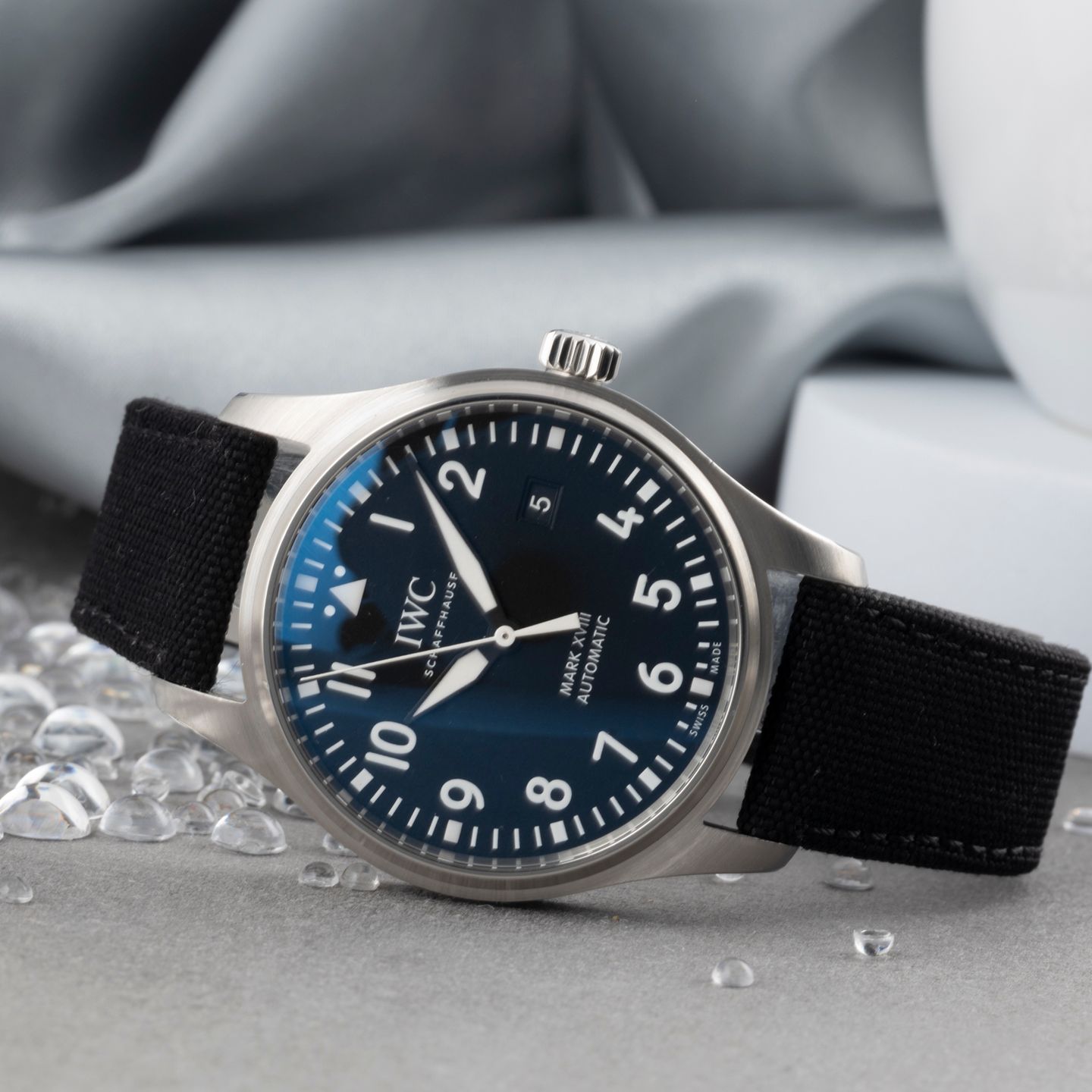 IWC Pilot Mark IW327001 (Onbekend (willekeurig serienummer)) - Zwart wijzerplaat 40mm Staal (2/8)