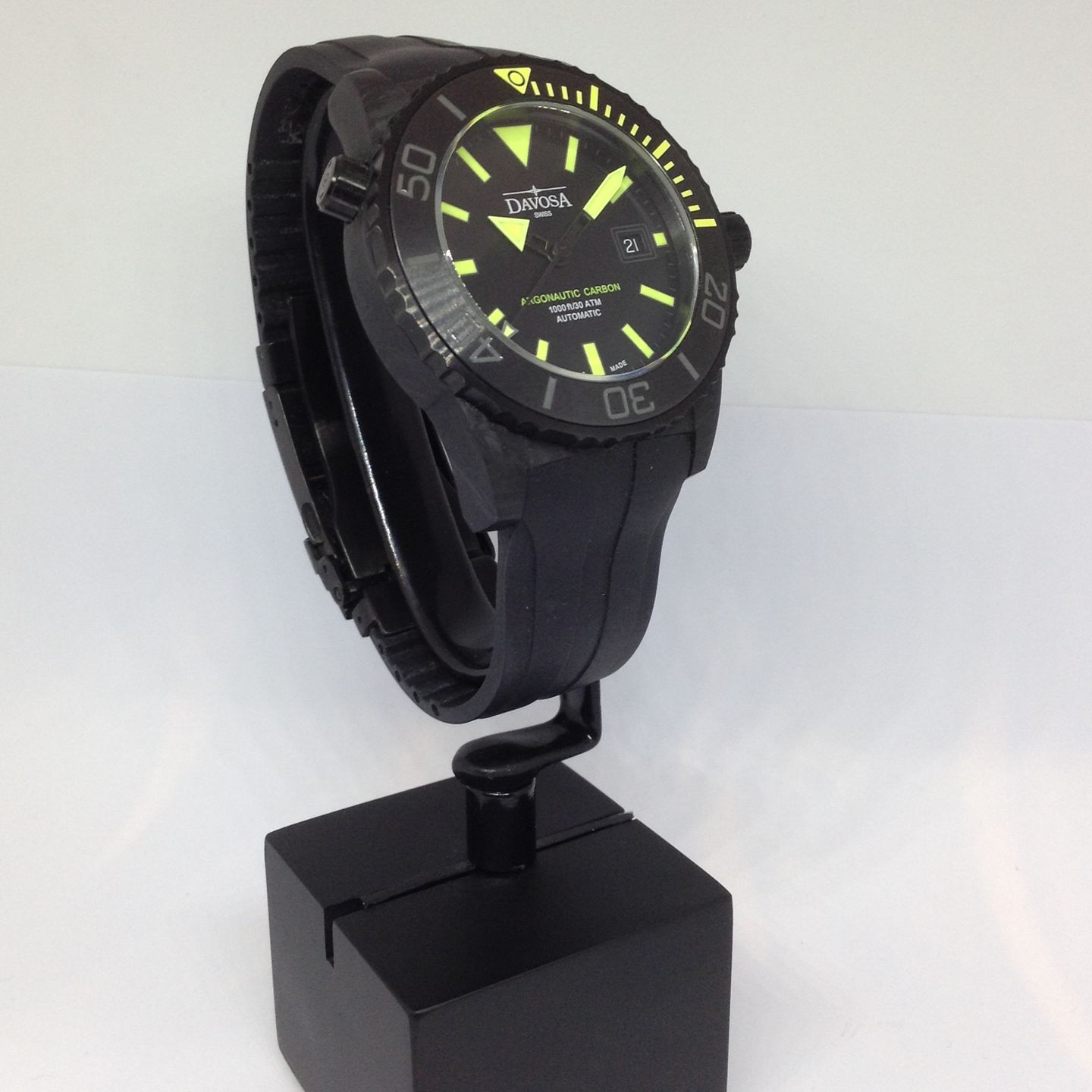 Davosa Argonautic 161.589.75 (2023) - Black dial 43 mm Carbon case (2/7)