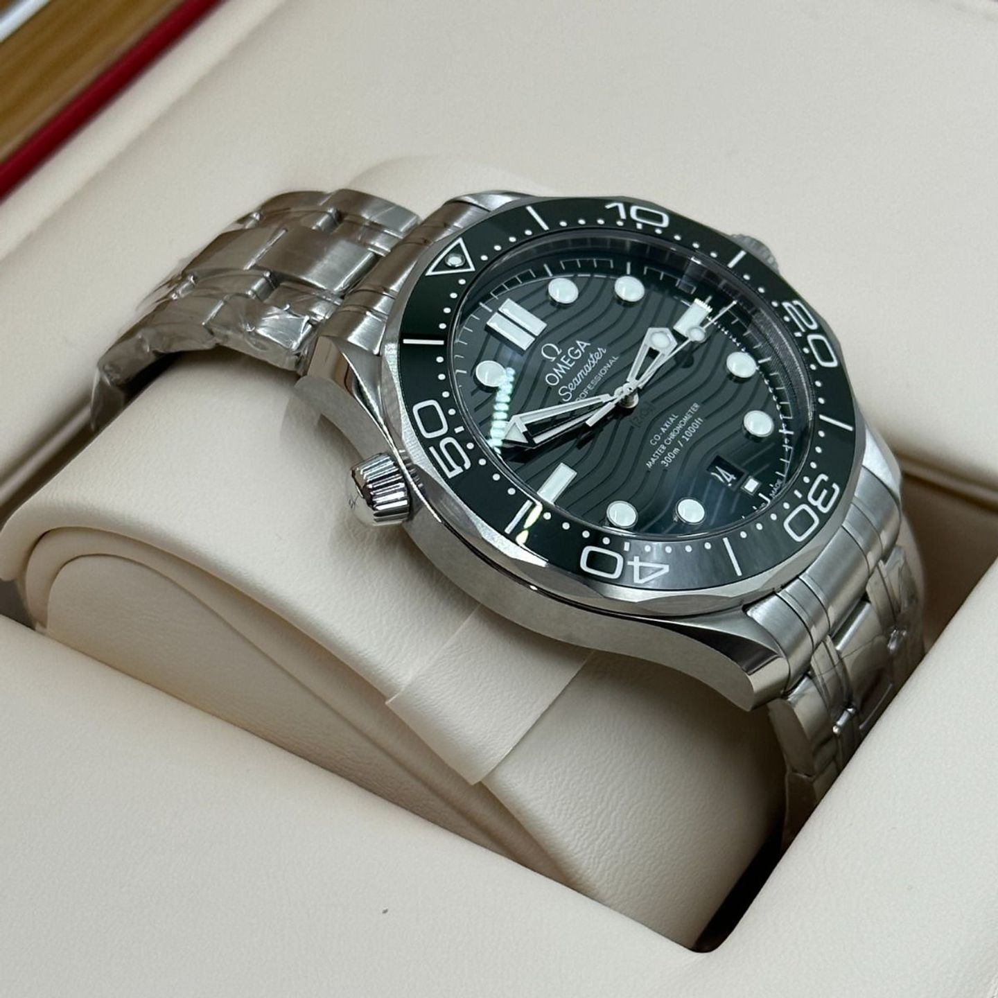 Omega Seamaster Diver 300 M 210.30.42.20.10.001 (2023) - Groen wijzerplaat 42mm Staal (7/8)