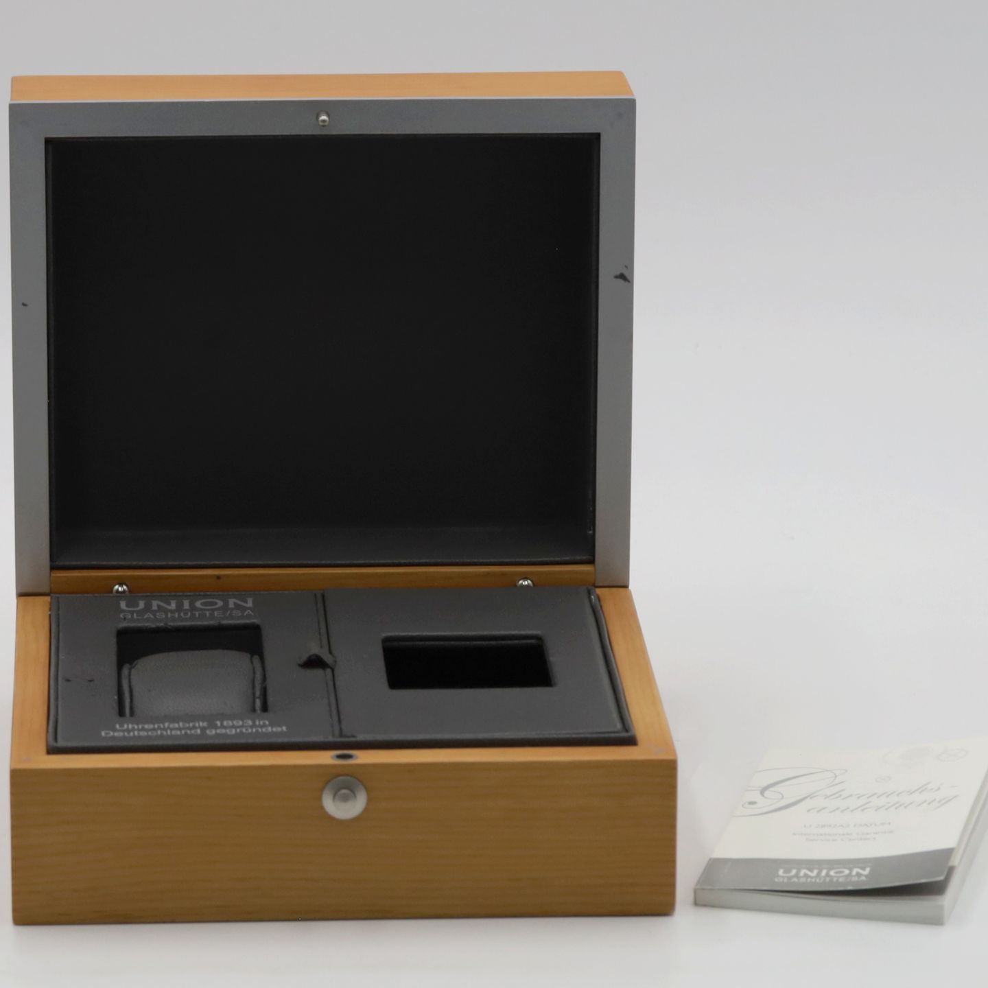 Union Glashütte Unknown 26-32-09-05-10 (2015) - Black dial 40 mm Steel case (8/8)