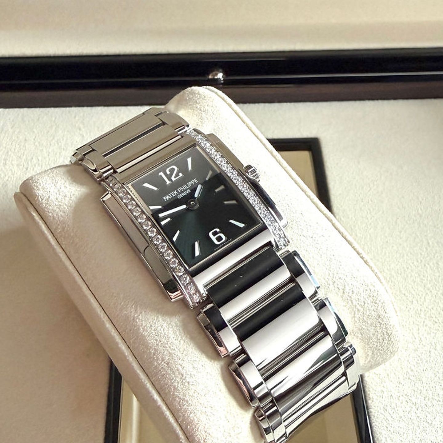 Patek Philippe Twenty~4 4910/1200A-011 - (3/6)