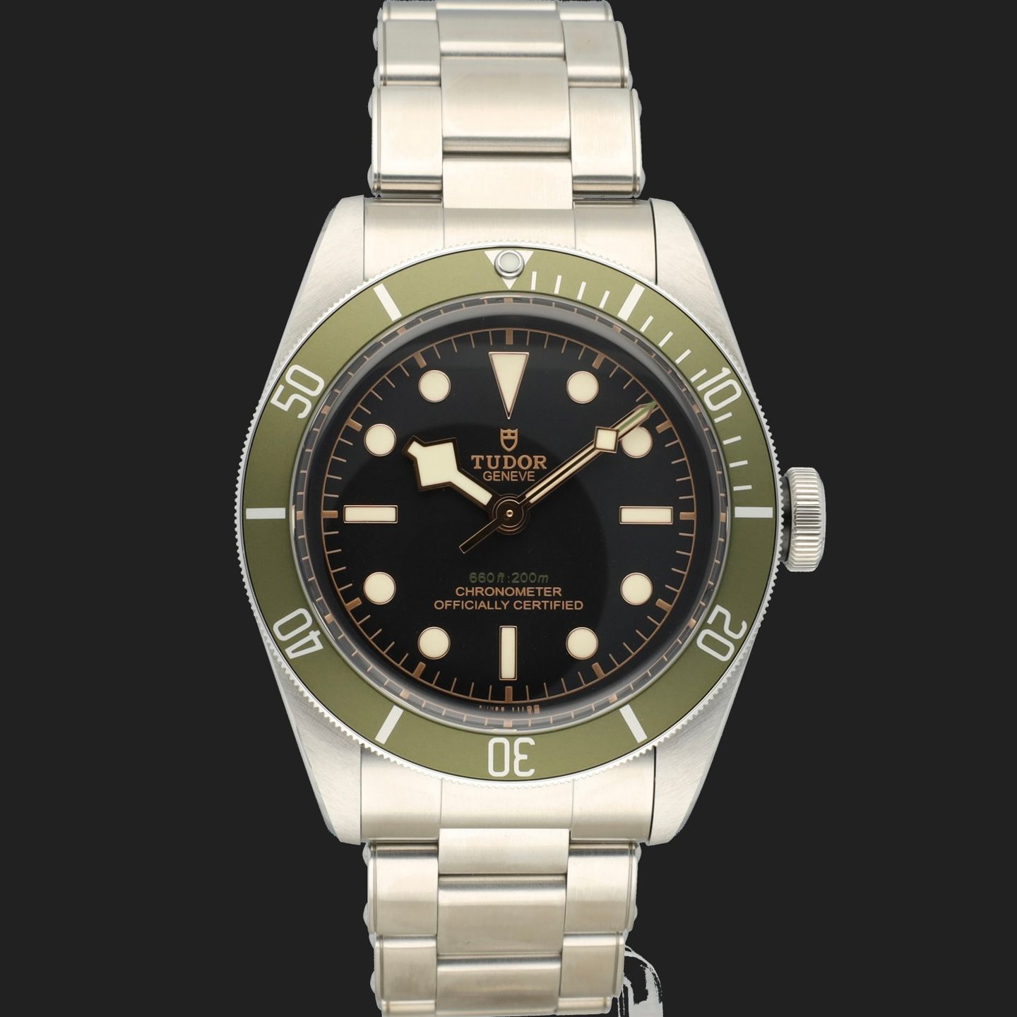 Tudor Black Bay 79230G (2022) - Black dial 41 mm Steel case (3/8)