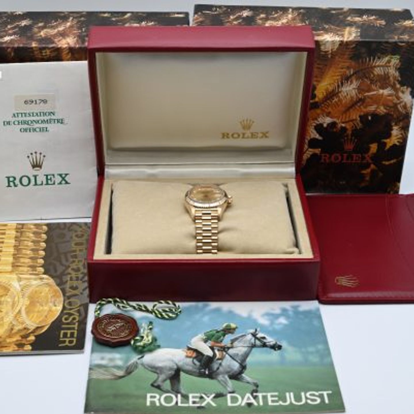 Rolex Lady-Datejust 69178 (1991) - Gold dial 26 mm Yellow Gold case (2/9)