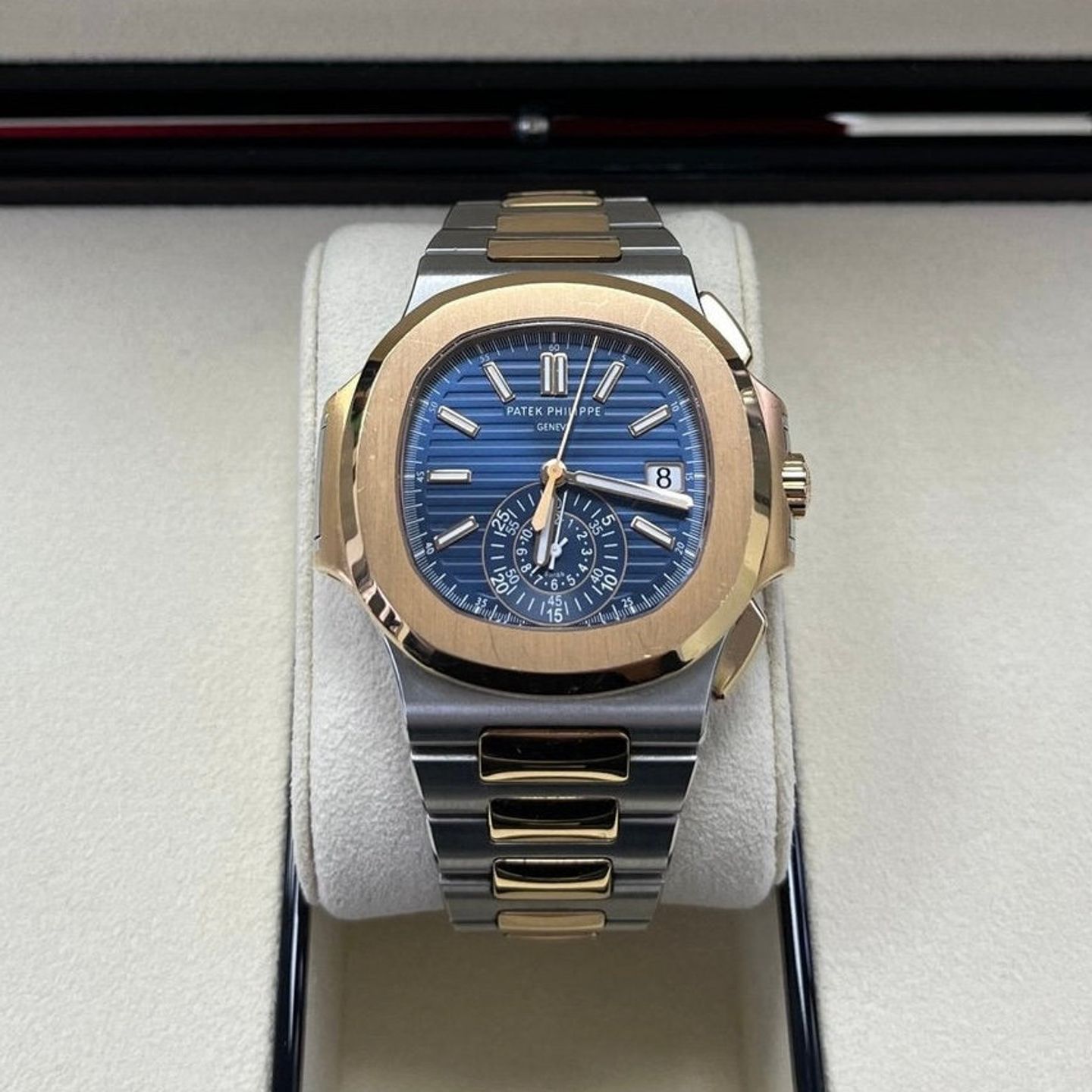 Patek Philippe Nautilus 5980/1AR-001 - (1/2)