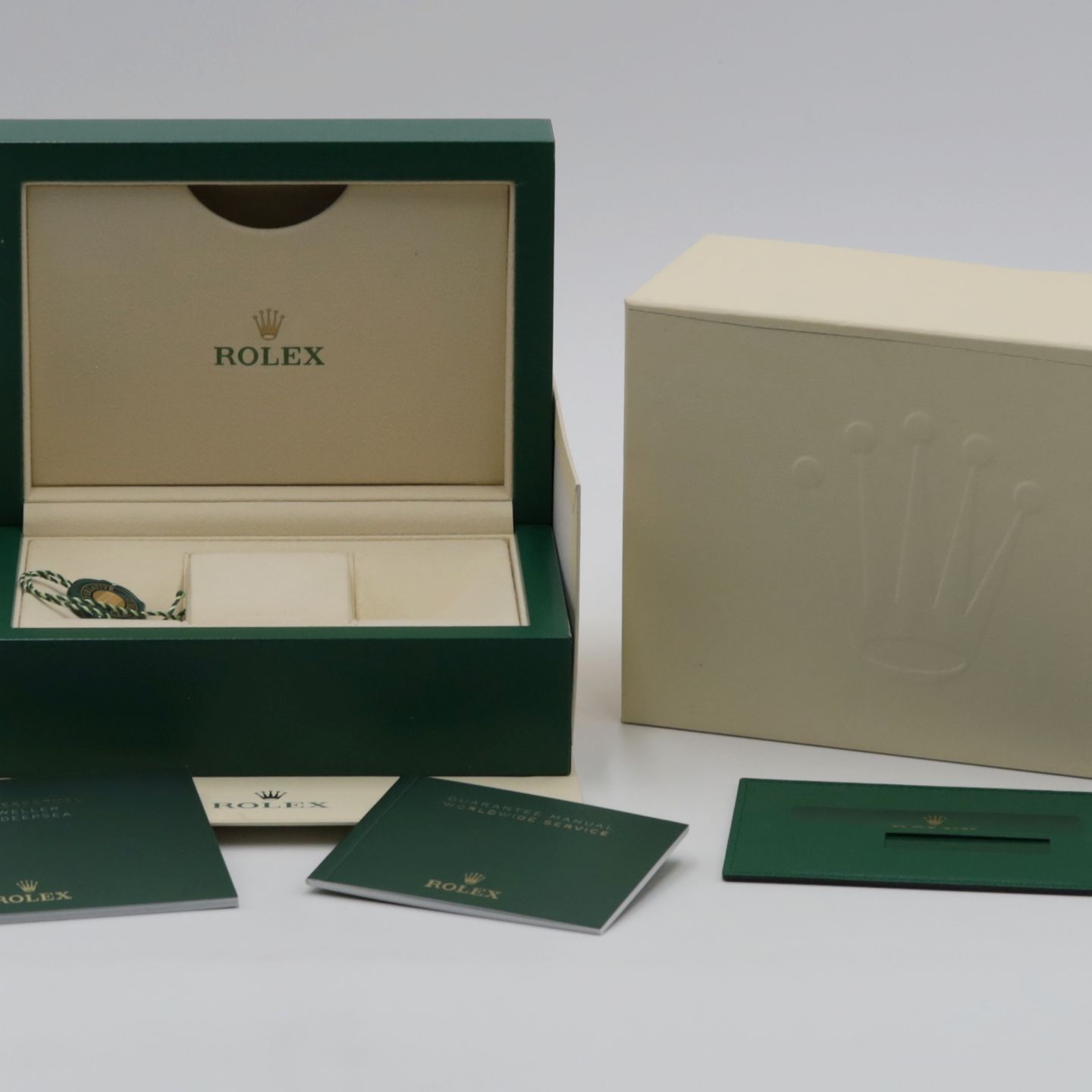 Rolex Sea-Dweller 126600 - (8/8)