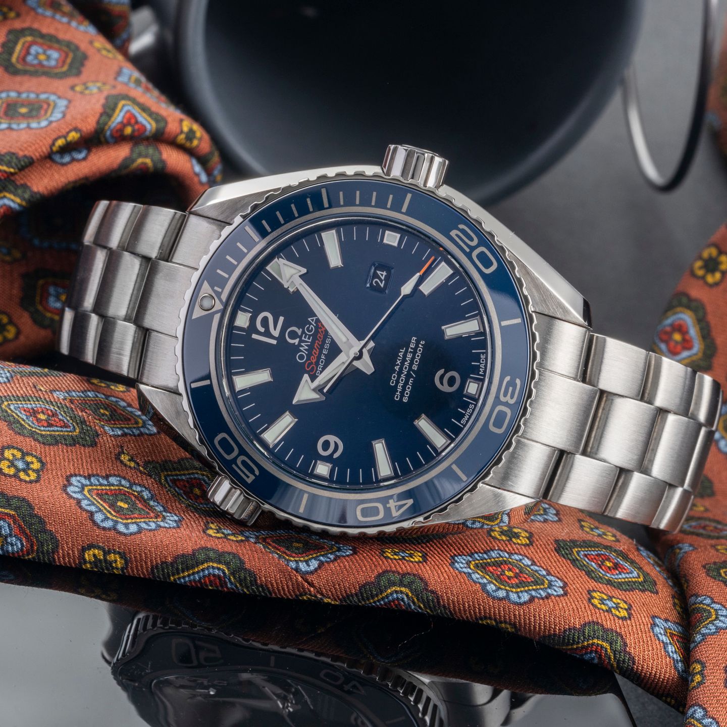 Omega Seamaster Planet Ocean 232.90.38.20.03.001 (Onbekend (willekeurig serienummer)) - Blauw wijzerplaat 38mm Titanium (2/8)