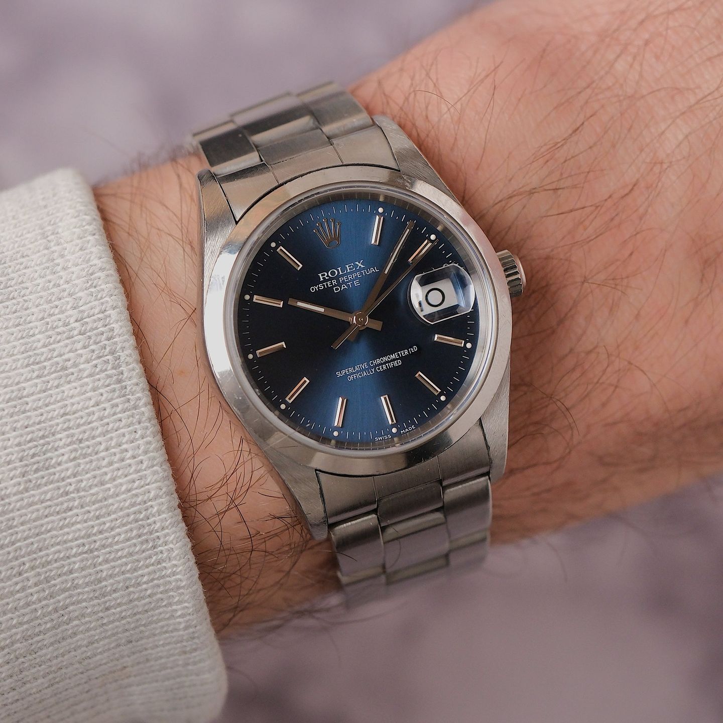 Rolex Oyster Perpetual Date 15200 - (3/8)