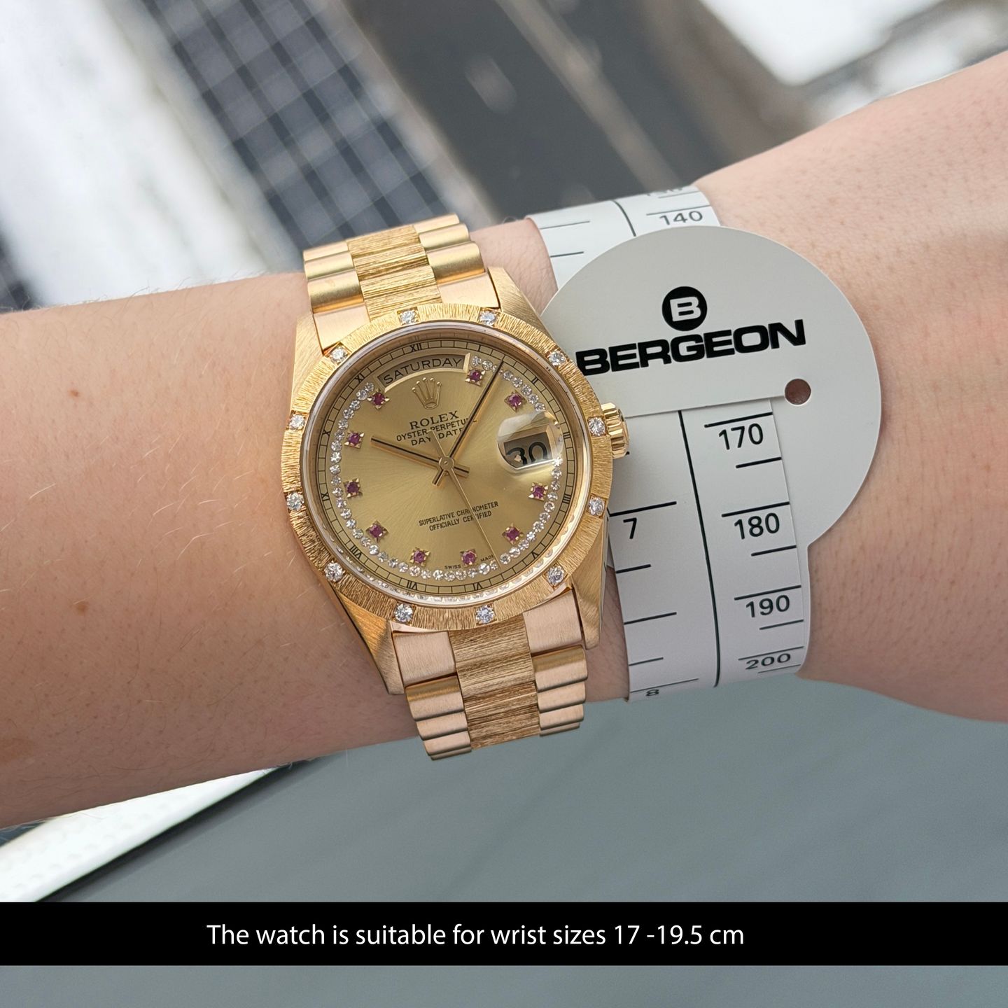 Rolex Day-Date 36 18308 (1991) - Champagne wijzerplaat 36mm Geelgoud (2/8)