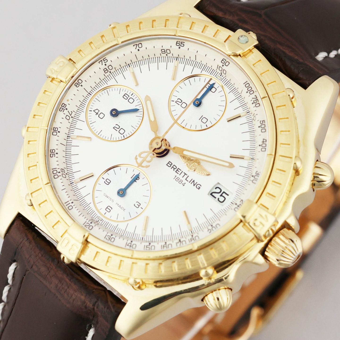 Breitling Chronomat K13048 (Unknown (random serial)) - 39 mm Yellow Gold case (5/8)