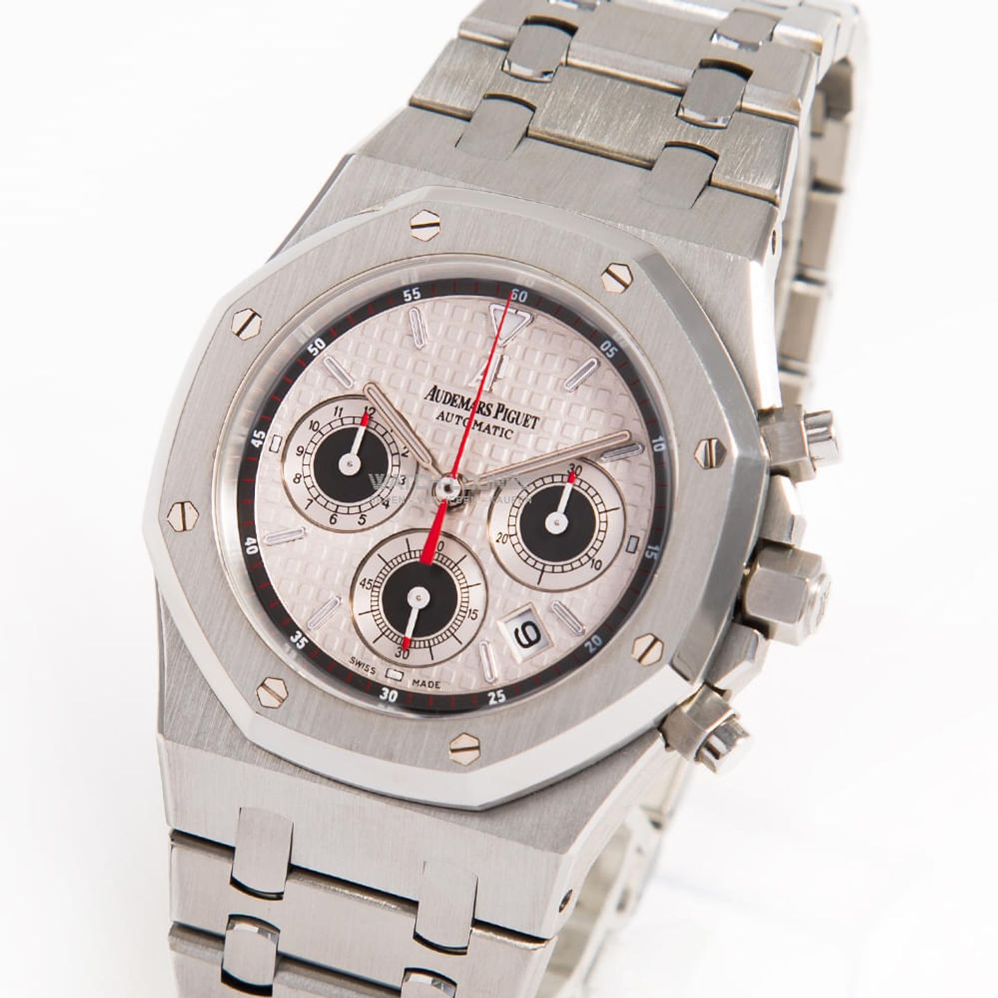 Audemars Piguet Royal Oak Chronograph 26300ST.OO.1110ST.06 (2016) - Silver dial 39 mm Steel case (1/8)