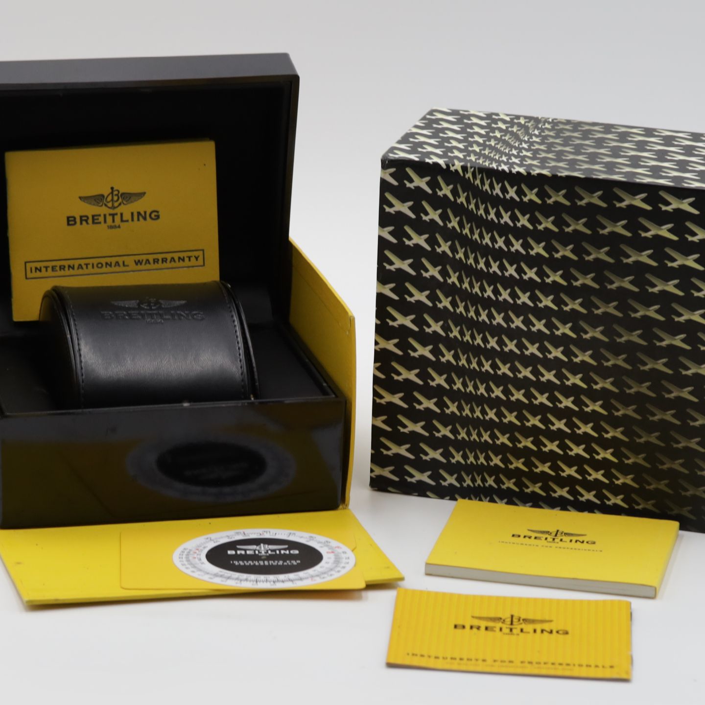 Breitling Navitimer World A24322 (Unknown (random serial)) - 46 mm Steel case (8/8)