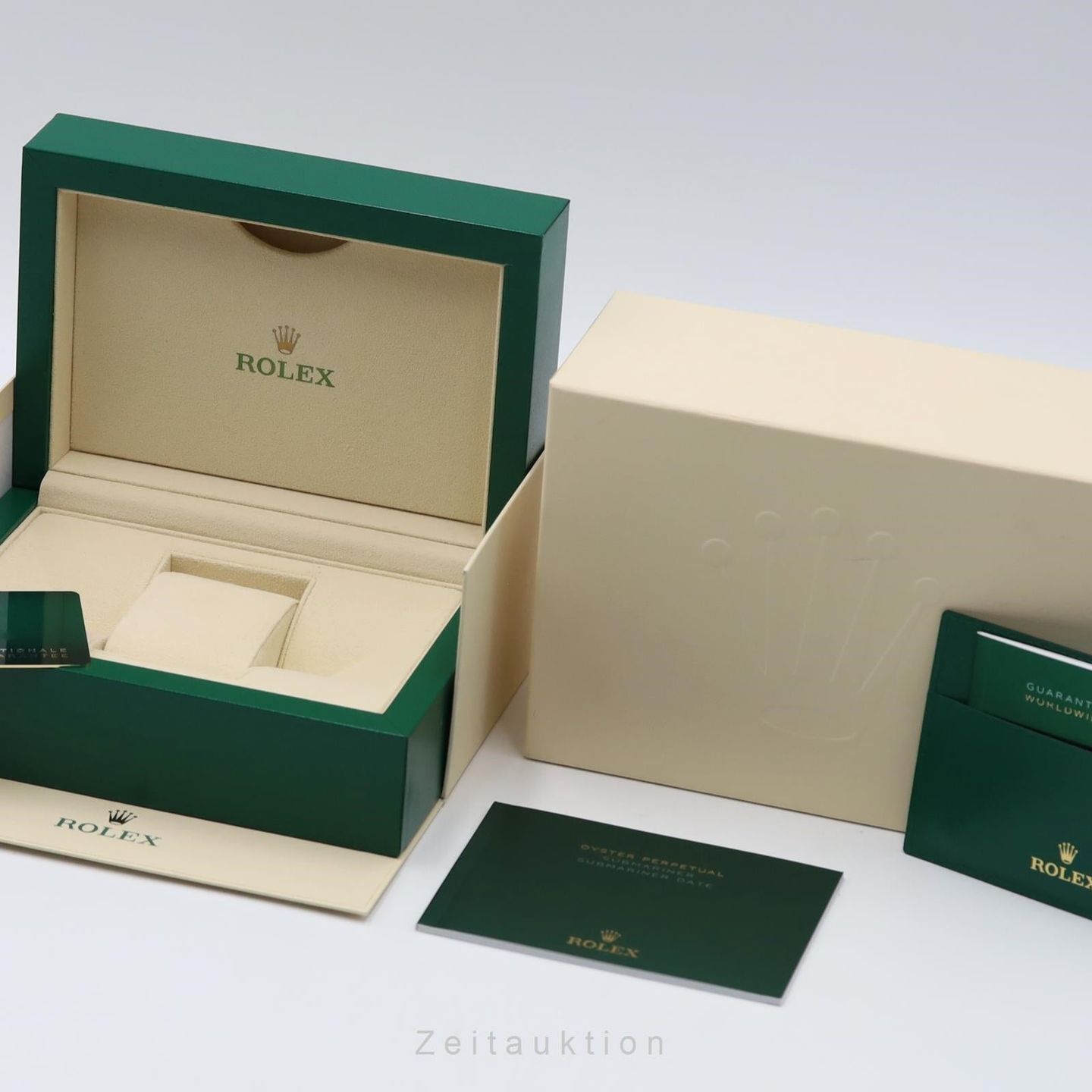 Rolex Submariner Date 126610LV - (7/8)