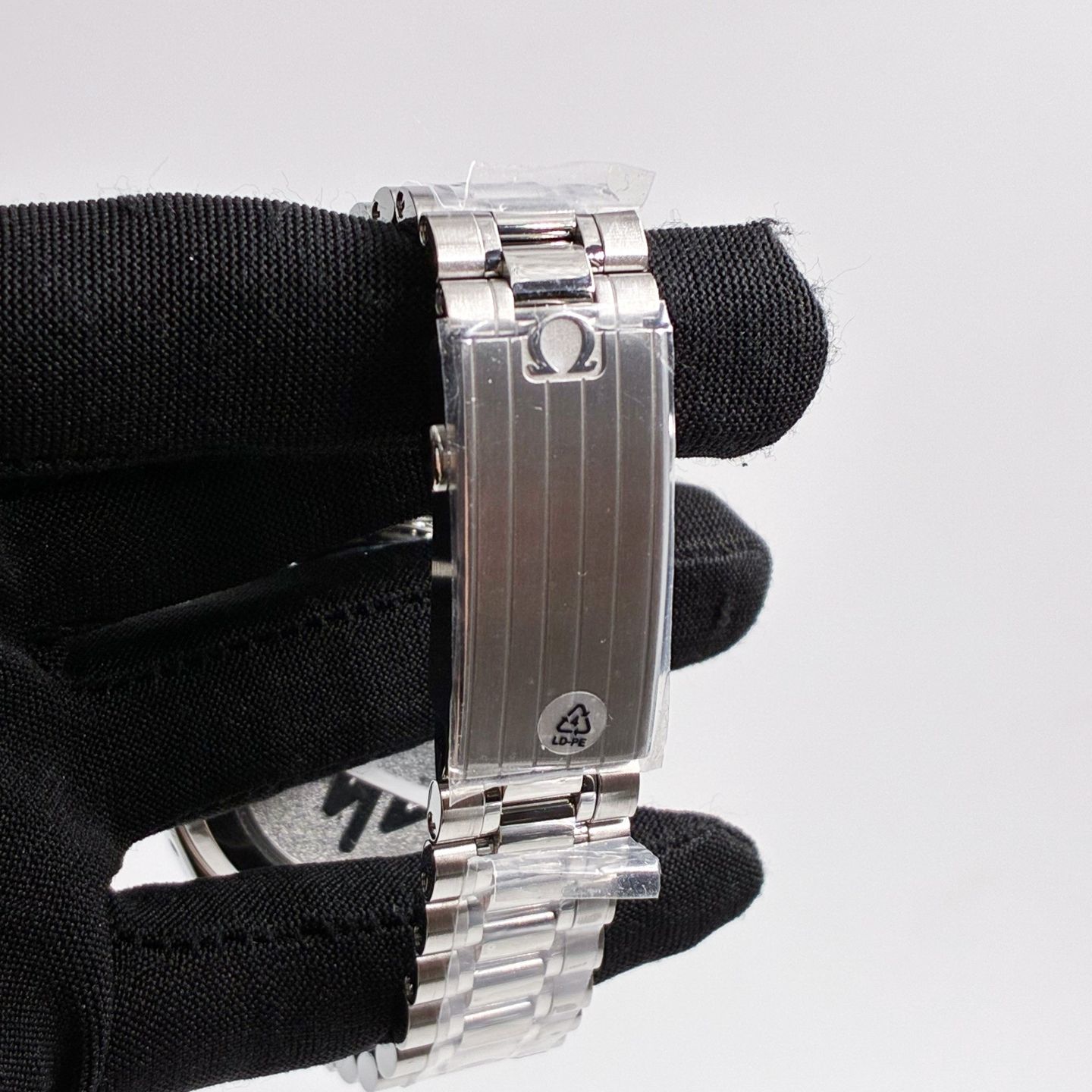 Omega Speedmaster Date 522.30.38.50.04.001 - (3/5)