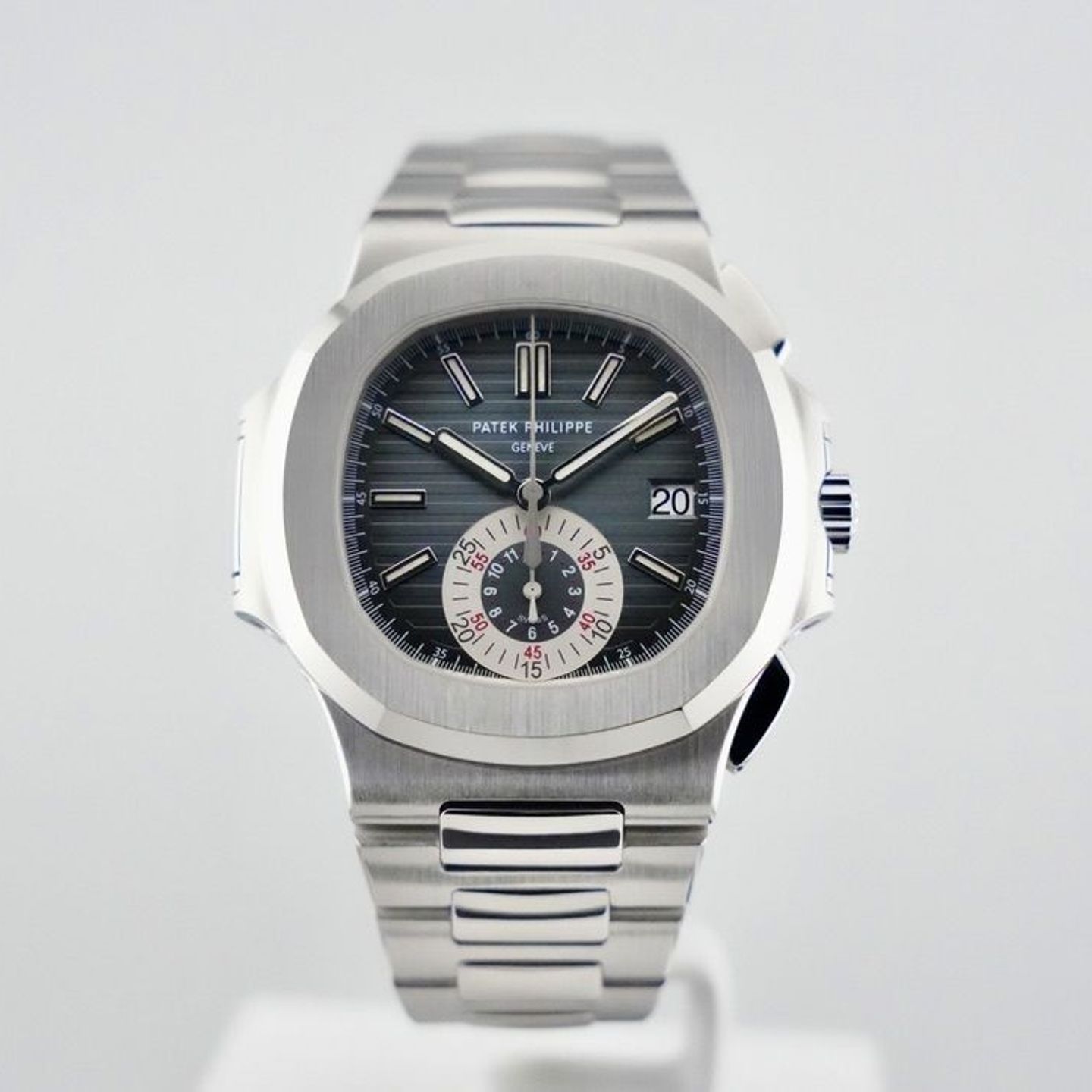 Patek Philippe Nautilus 5980/1A-001 (2009) - Blue dial 40 mm Steel case (1/3)