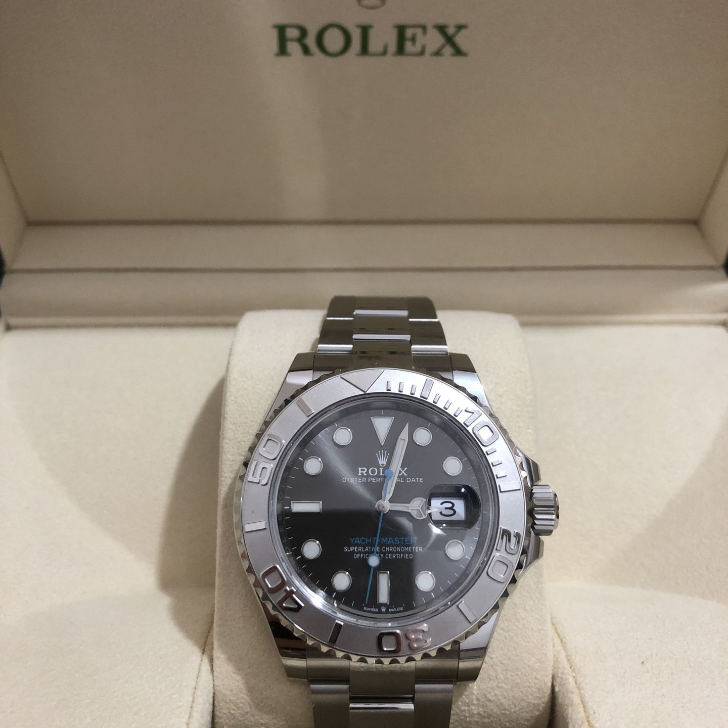 Rolex Yacht-Master 40 126622 (Onbekend (willekeurig serienummer)) - Grijs wijzerplaat 40mm Staal (2/8)