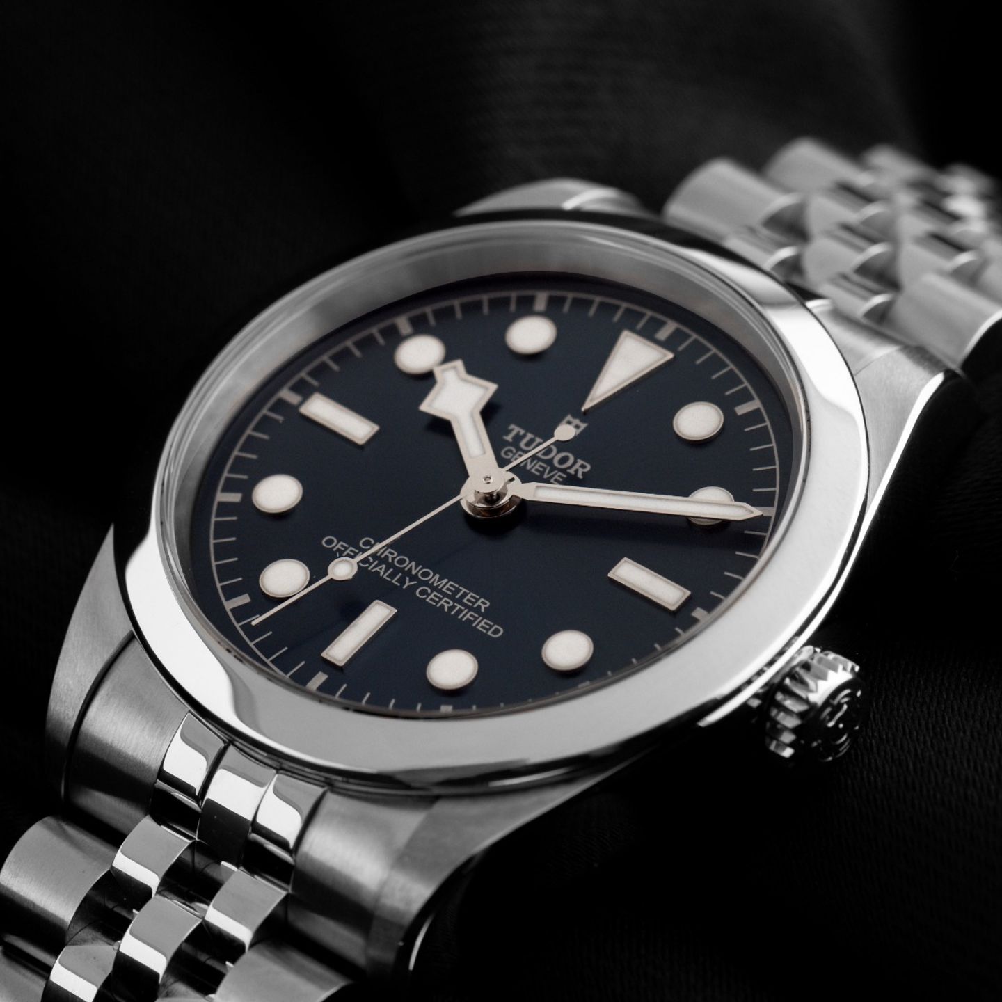Tudor Black Bay 79660 - (3/7)