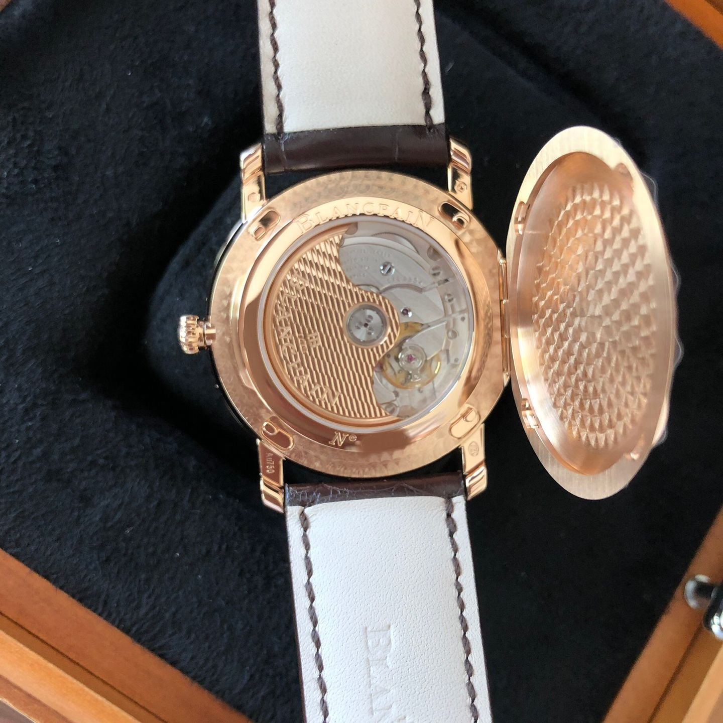 Blancpain Villeret Quantième Complet 6664-3642-55B (2022) - White dial 40 mm Rose Gold case (6/8)