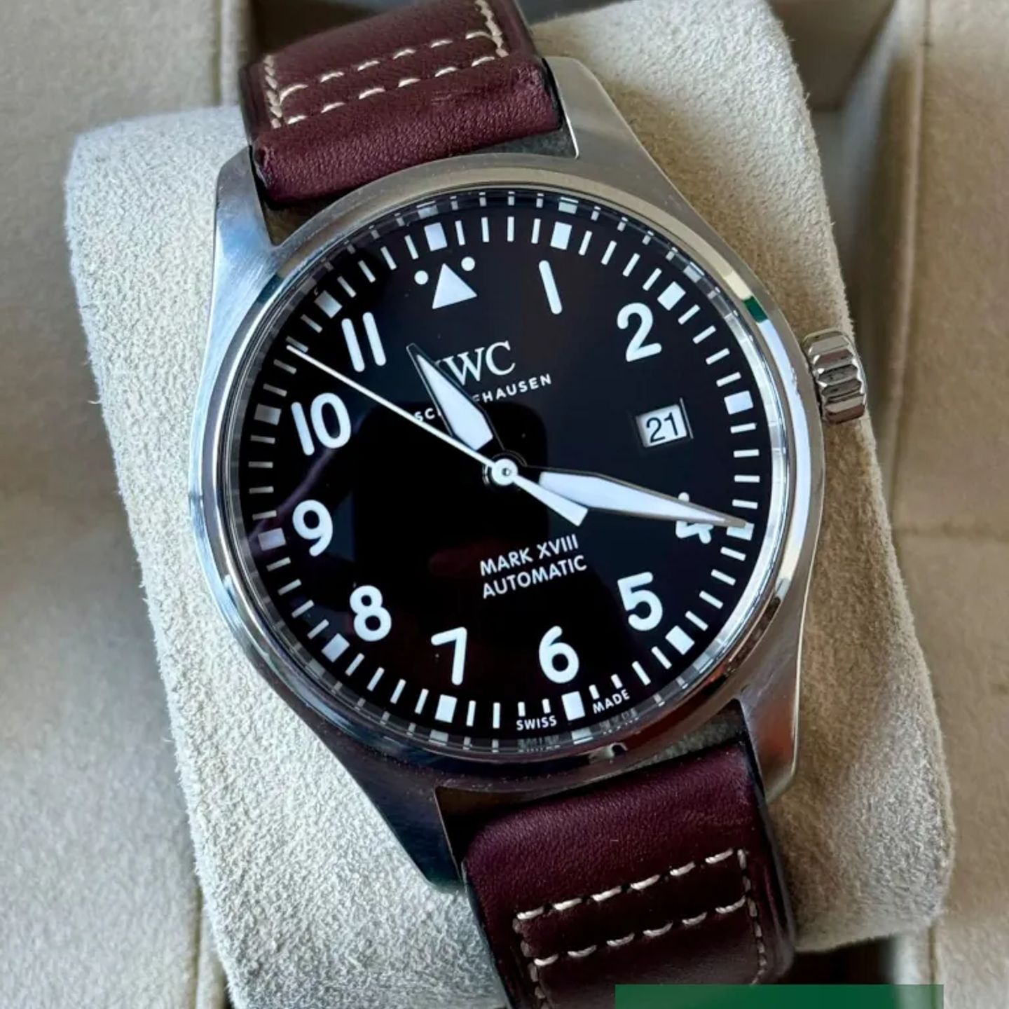 IWC Pilot Mark IW327003 (2018) - Bruin wijzerplaat 40mm Staal (1/8)